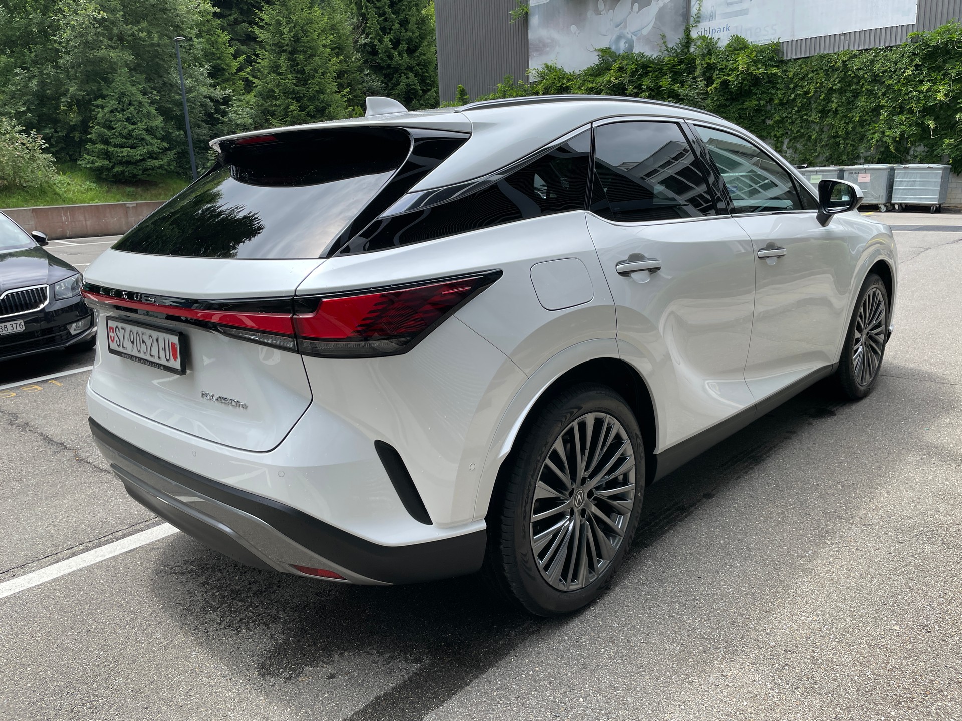 LEXUS RX 450h+ Ecxellence PHEV AWD CVT-showroom-element-3