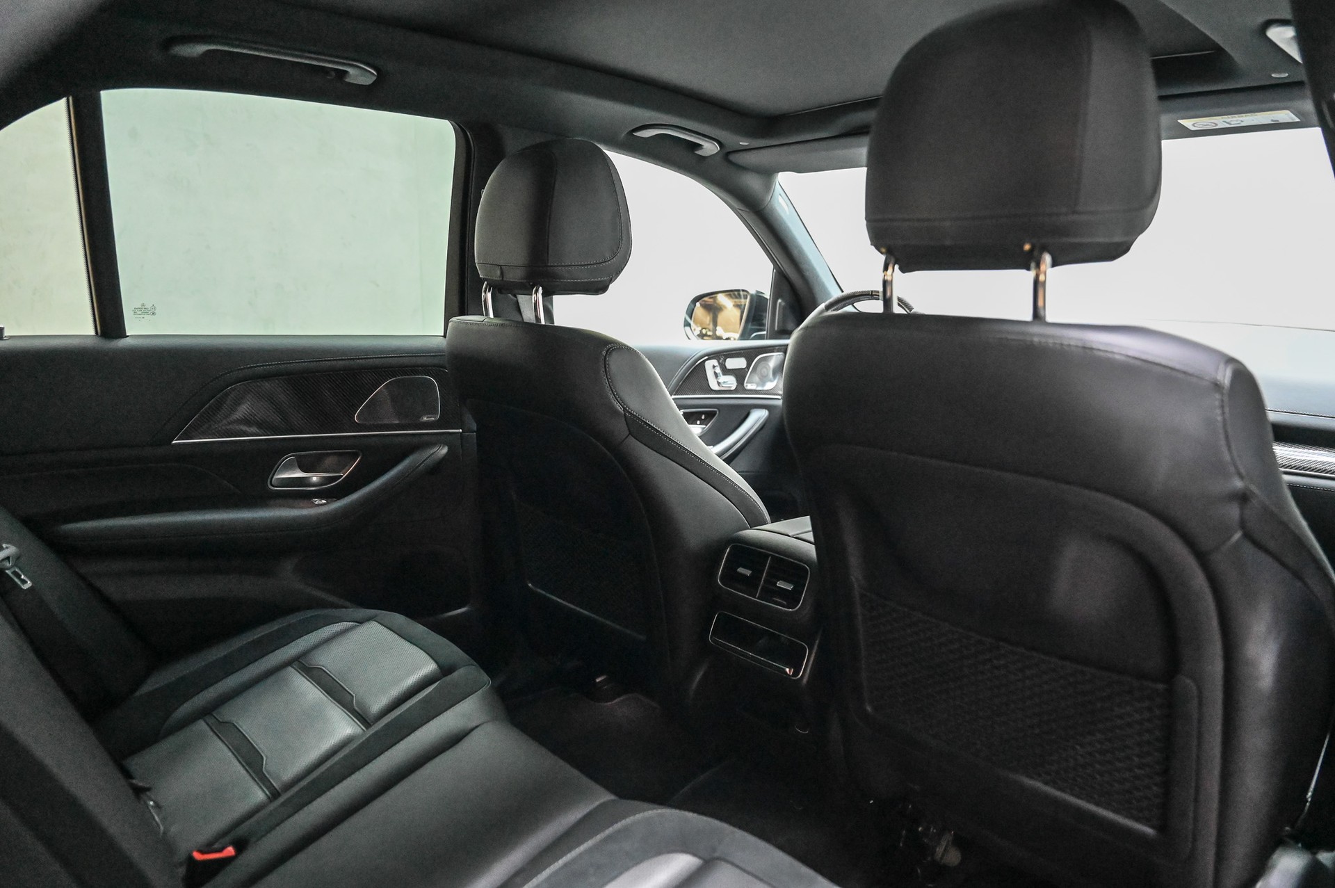 MERCEDES-BENZ GLE 63 S AMG 4matic + 9G-Speedshift-image-33