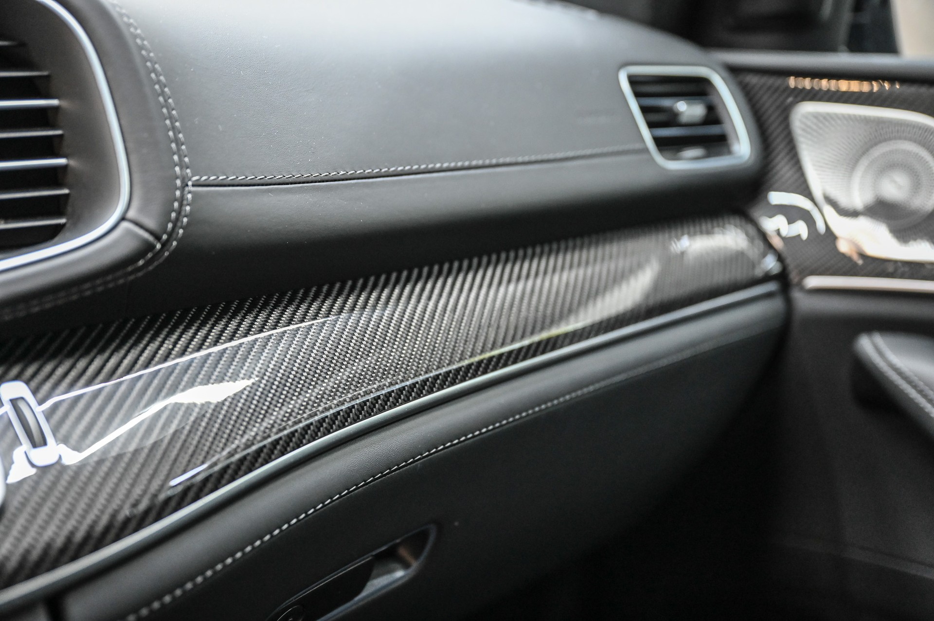 MERCEDES-BENZ GLE 63 S AMG 4matic + 9G-Speedshift-image-25