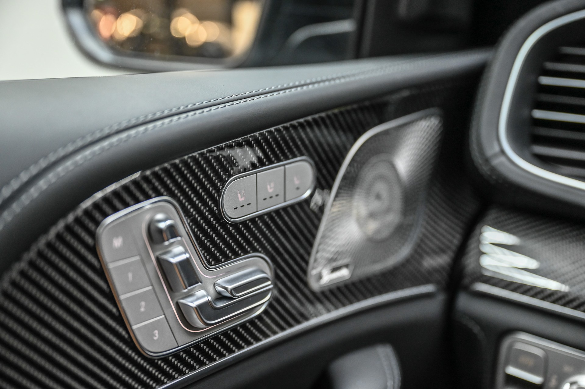 MERCEDES-BENZ GLE 63 S AMG 4matic + 9G-Speedshift-image-34