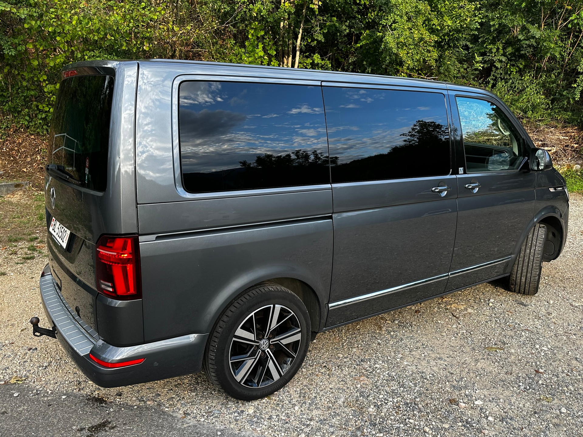 VW 2.0 TDI 199 Highline Liberty DSG 4m-image-5