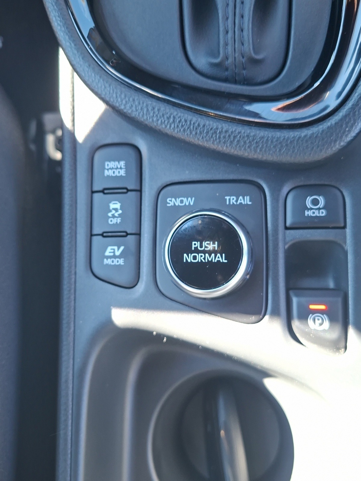 TOYOTA Yaris Cross 1.5 Trend AWDi e-CVT-image-10