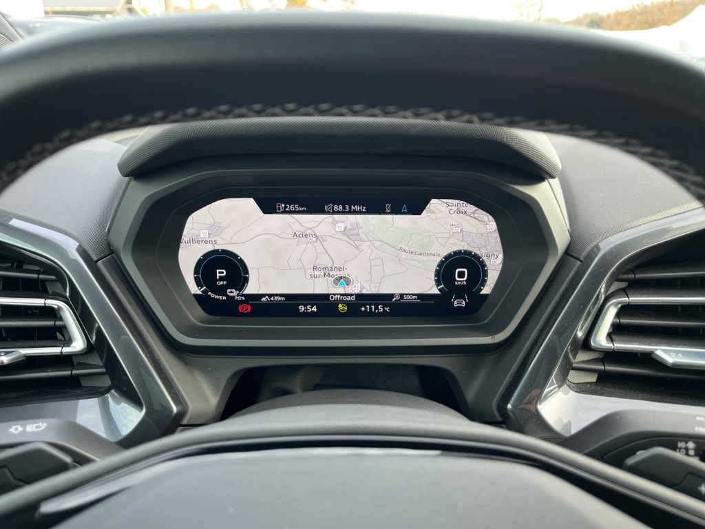 AUDI Q4 e-tron 50 quattro-image-13