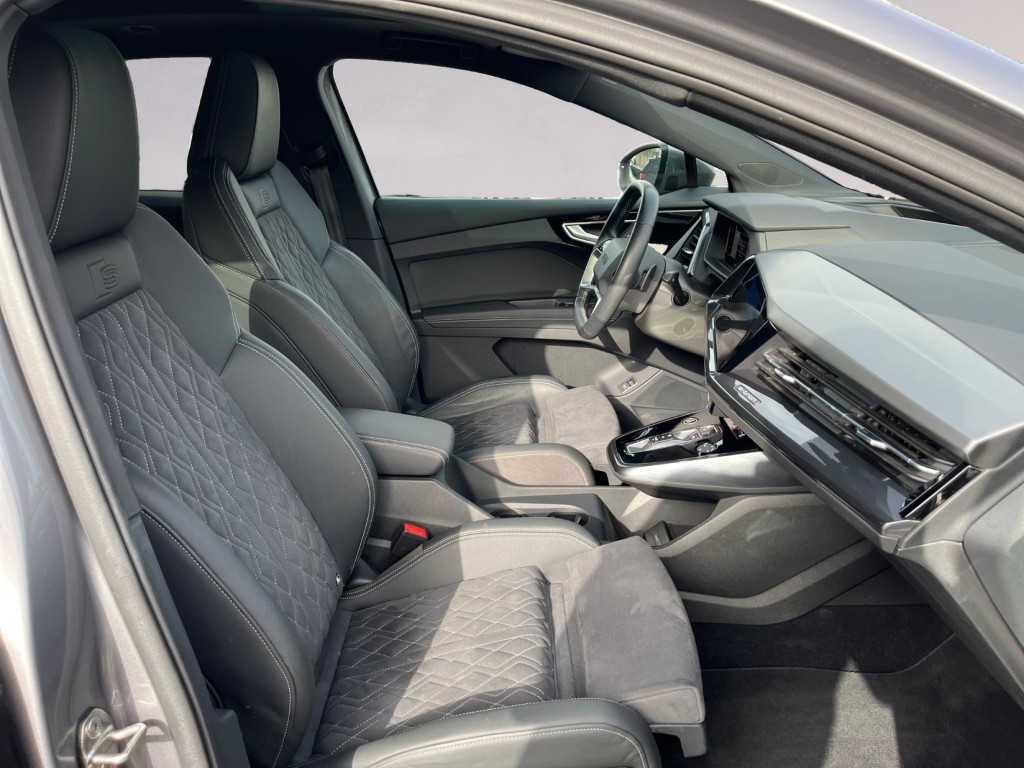 AUDI Q4 e-tron 50 quattro-image-16