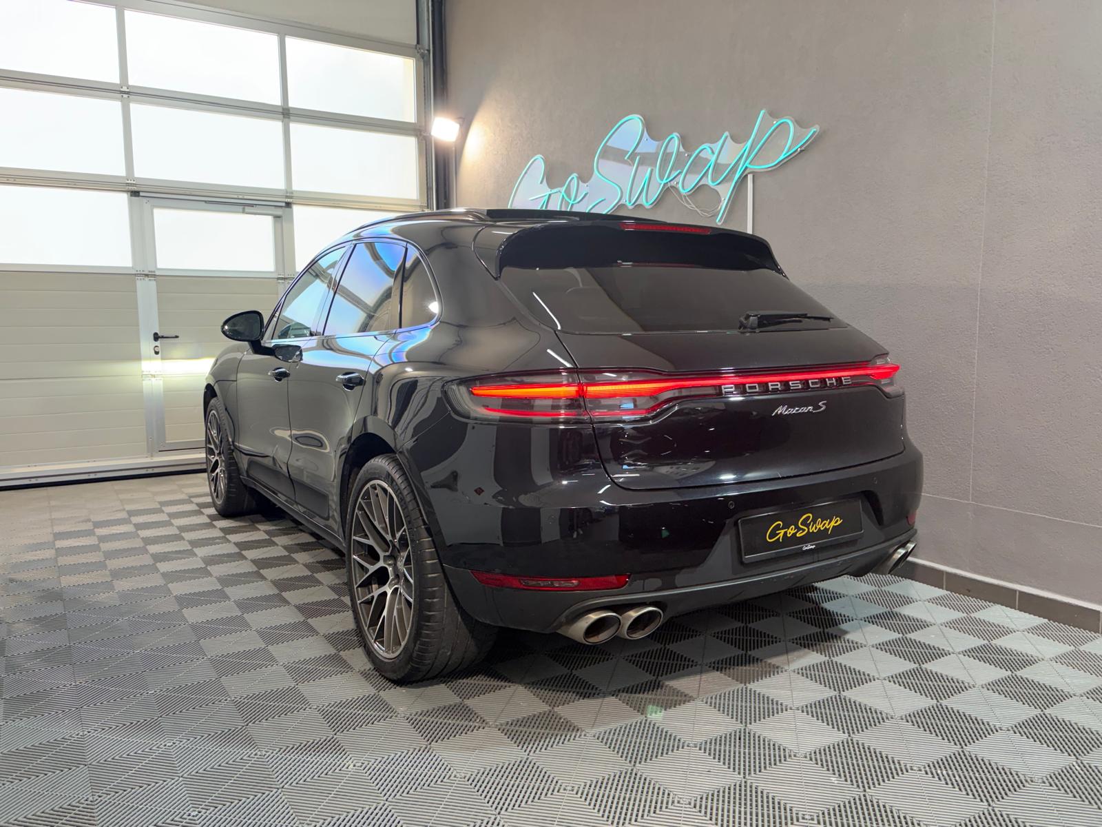 PORSCHE Macan S PDK - Attelage - Toit ouvrant-image-9