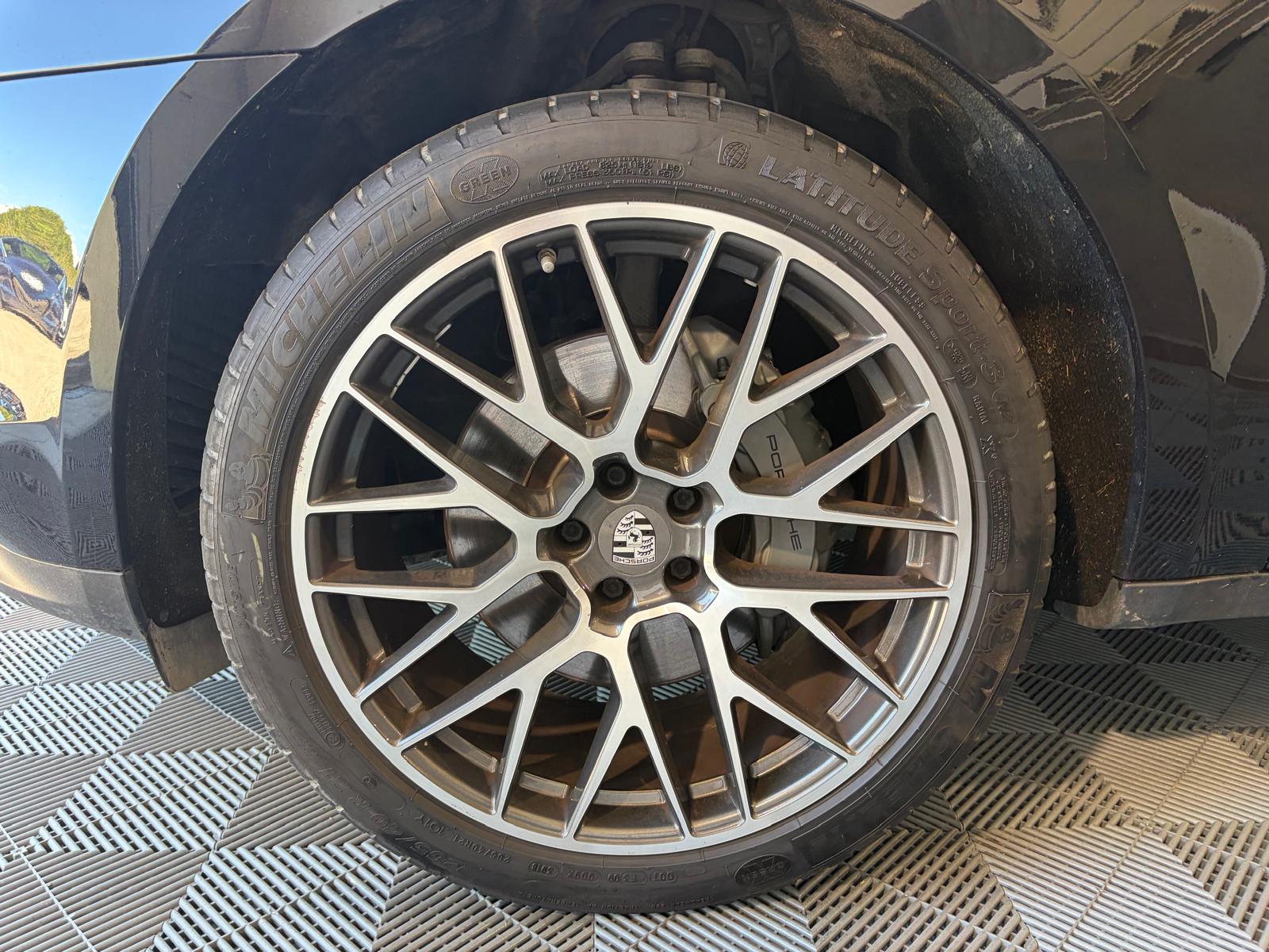 PORSCHE Macan S PDK - Attelage - Toit ouvrant-image-30