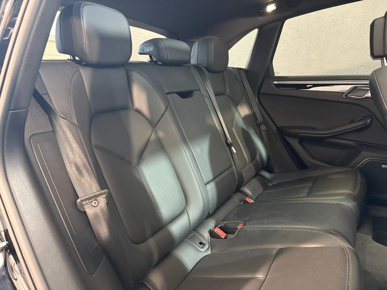 PORSCHE Macan S PDK - Attelage - Toit ouvrant-image-16