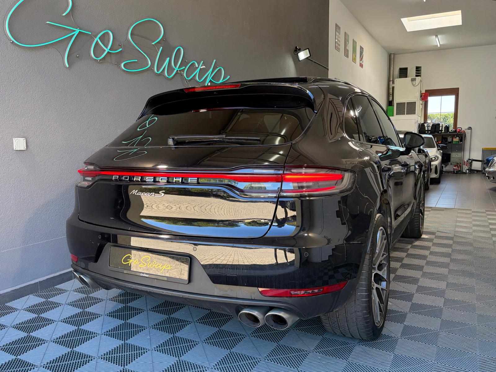 PORSCHE Macan S PDK - Attelage - Toit ouvrant-image-4