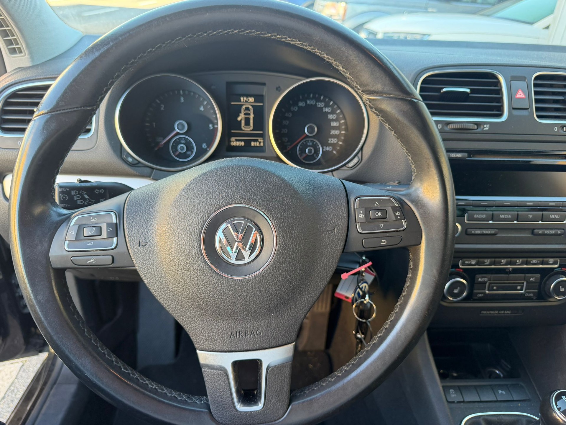 VW Golf 1.6 TDI Trendline-image-7
