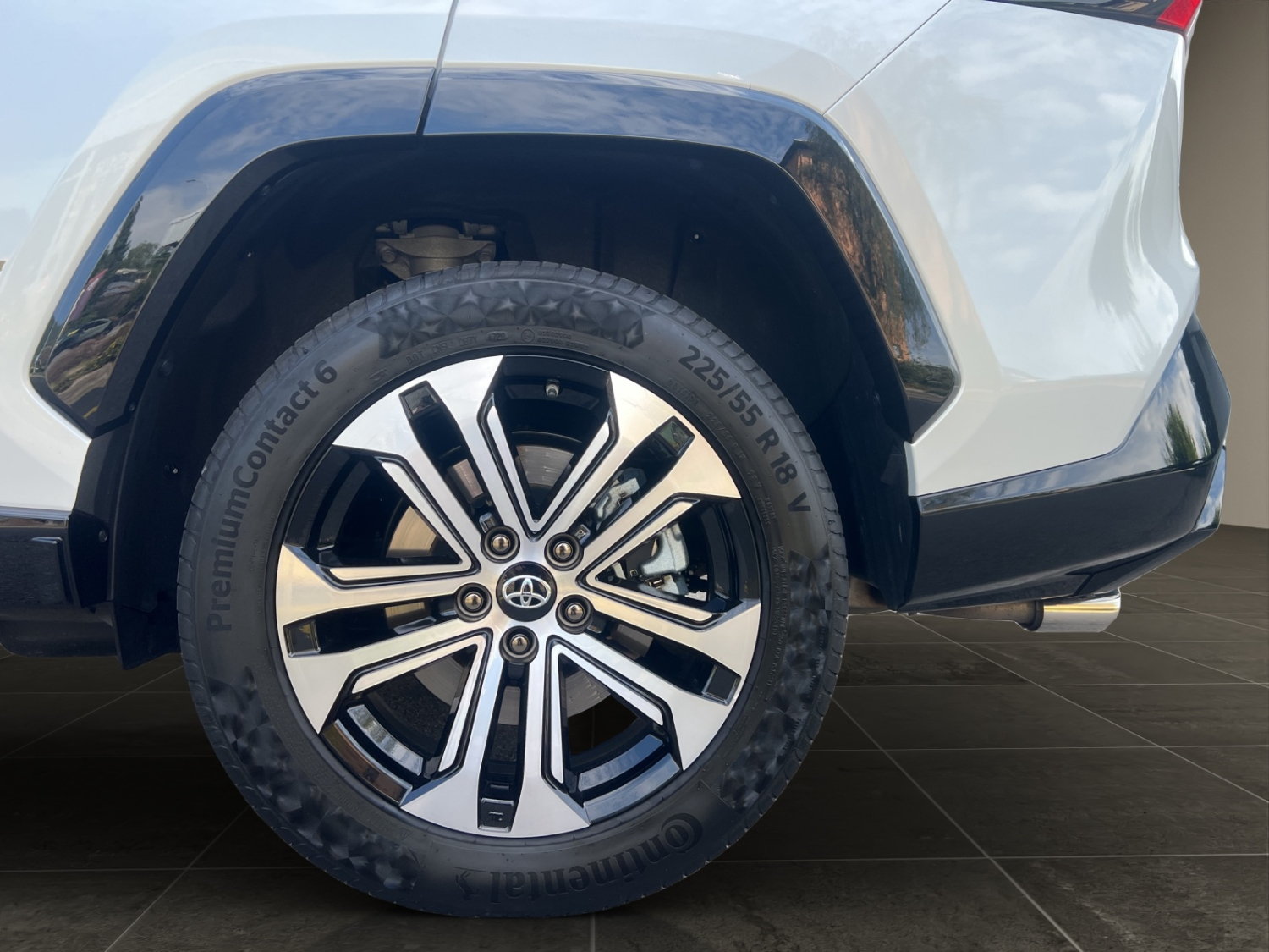 TOYOTA RAV4 2.5 Plug-In-Hybrid GR Sport-image-27