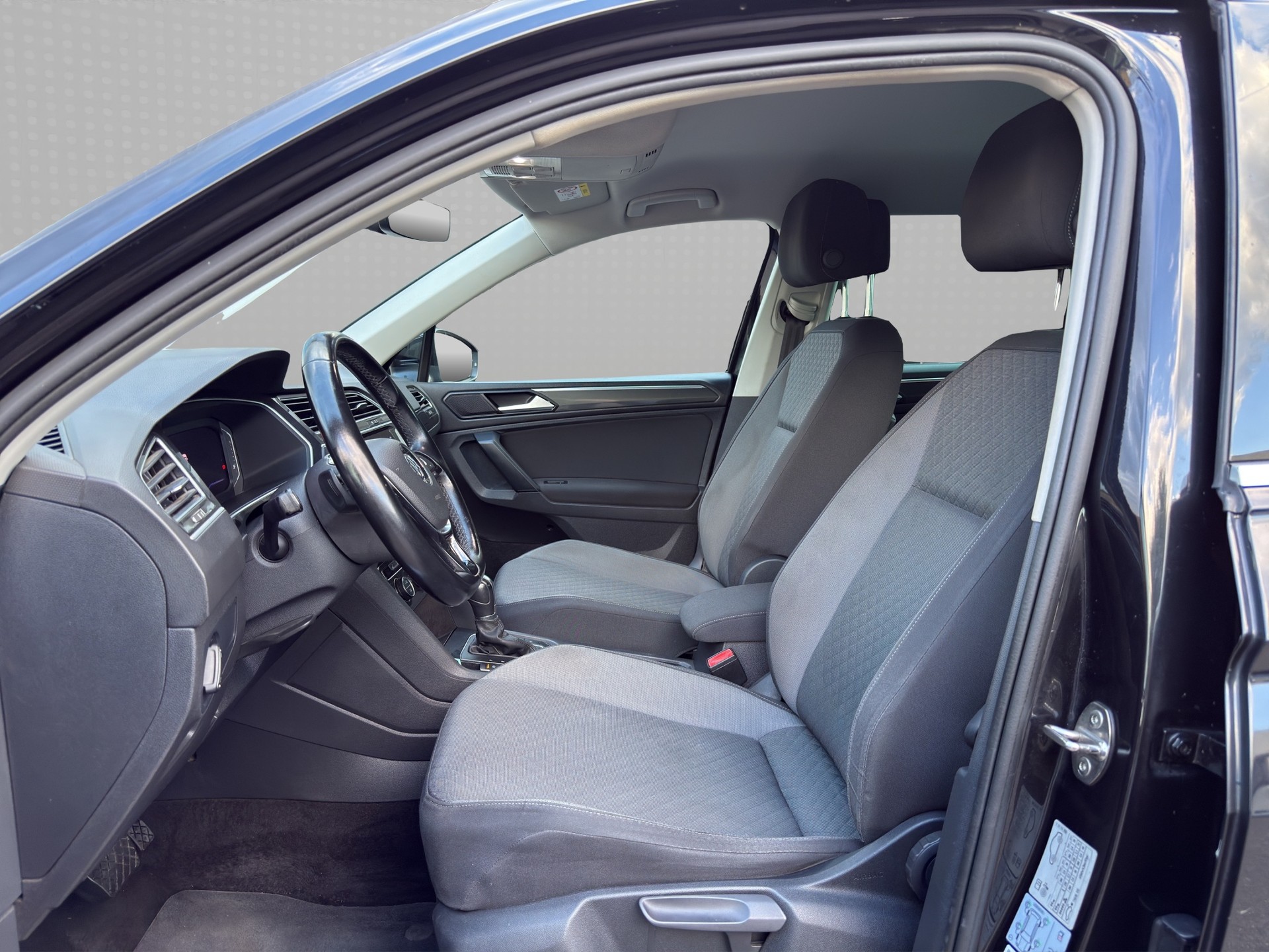 VW Tiguan 2.0TSI Comfortline 4Motion DSG-image-8