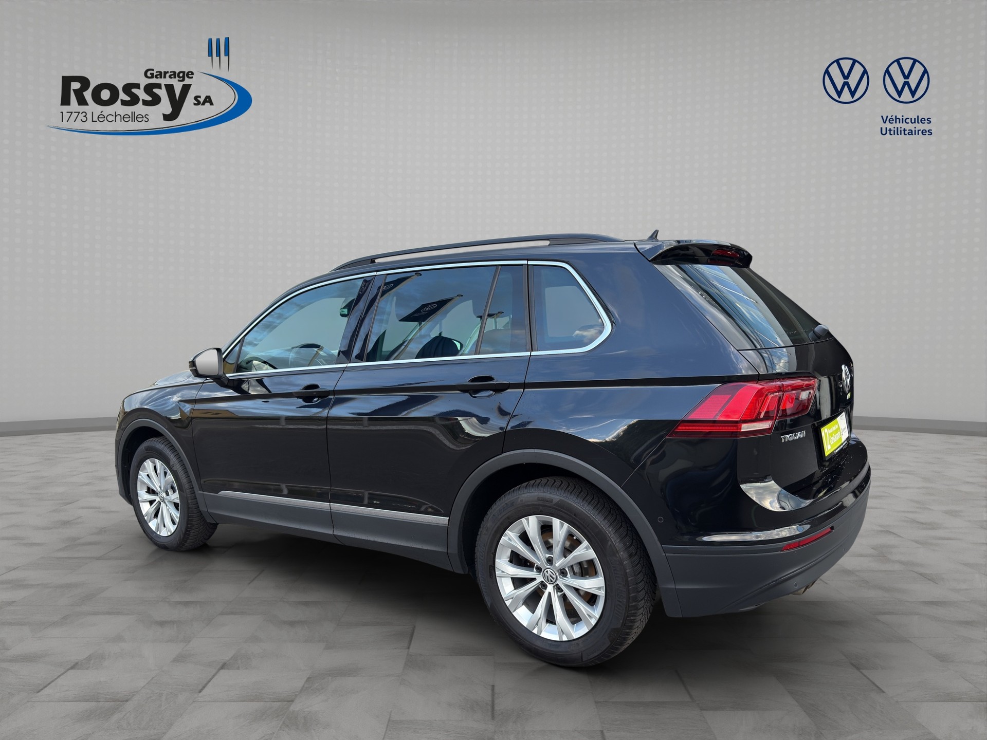 VW Tiguan 2.0TSI Comfortline 4Motion DSG-image-3
