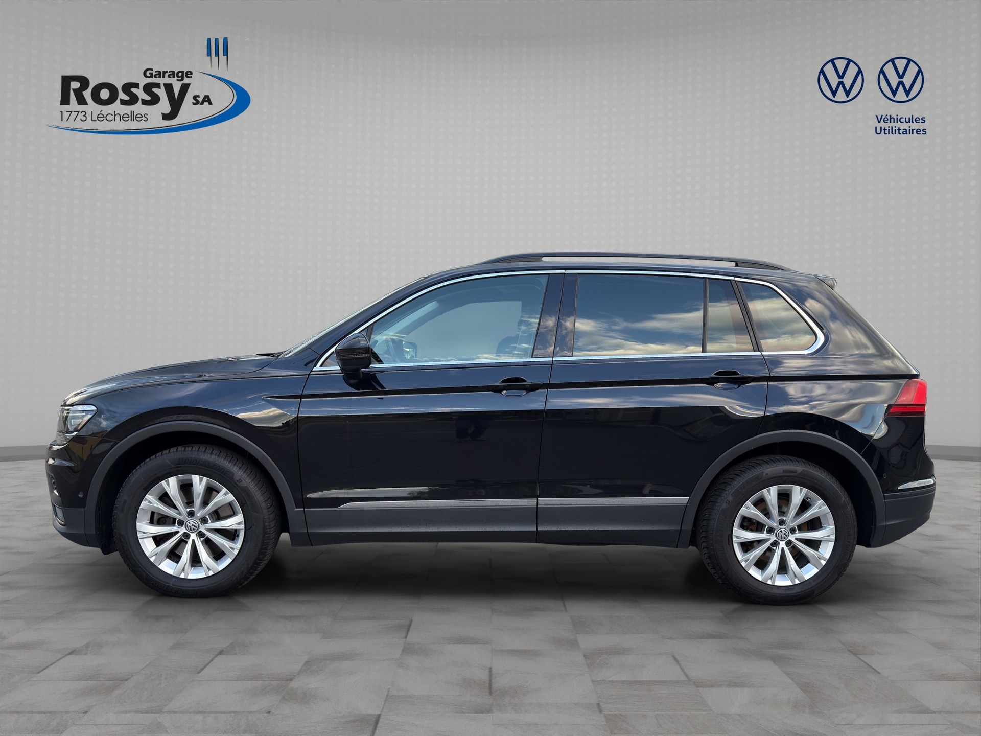 VW Tiguan 2.0TSI Comfortline 4Motion DSG-image-2