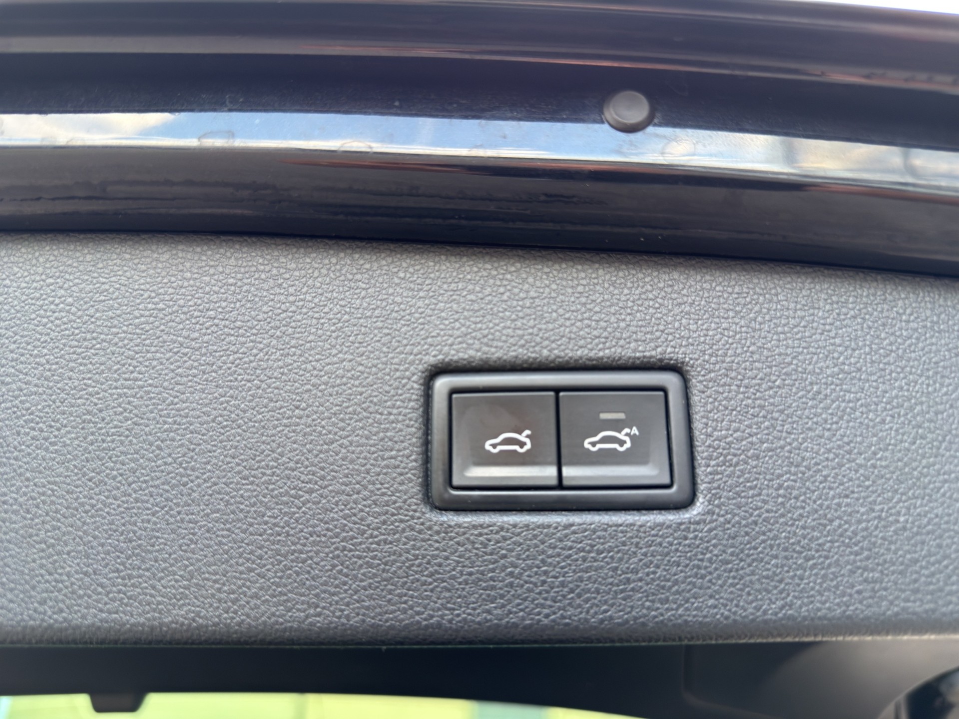 VW Tiguan 2.0TSI Comfortline 4Motion DSG-image-23
