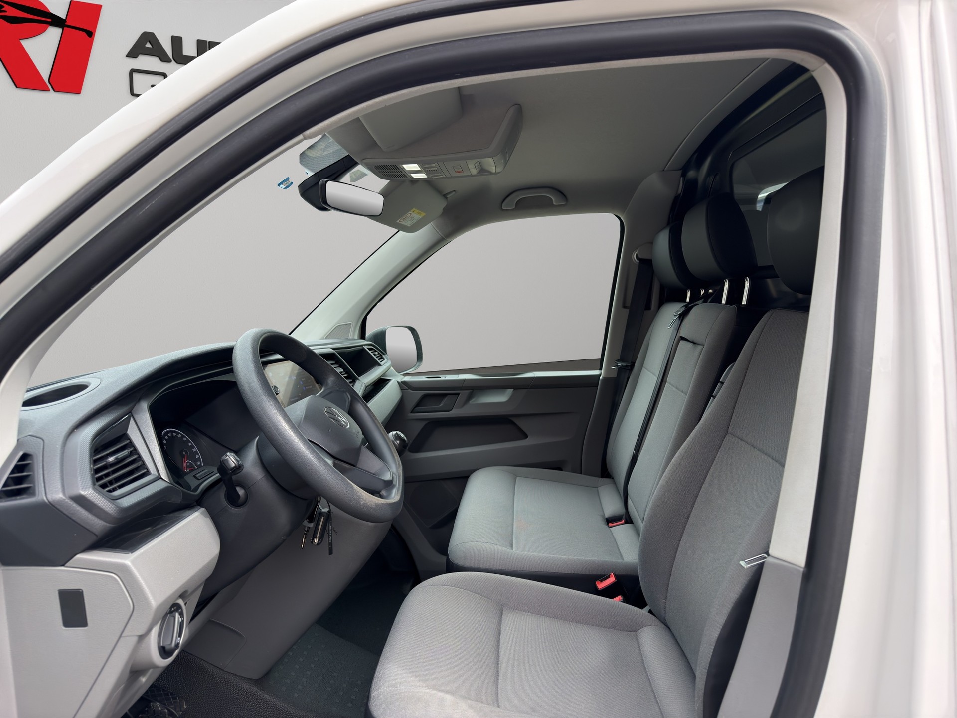 VW T6.1 2.0 TDI-image-8
