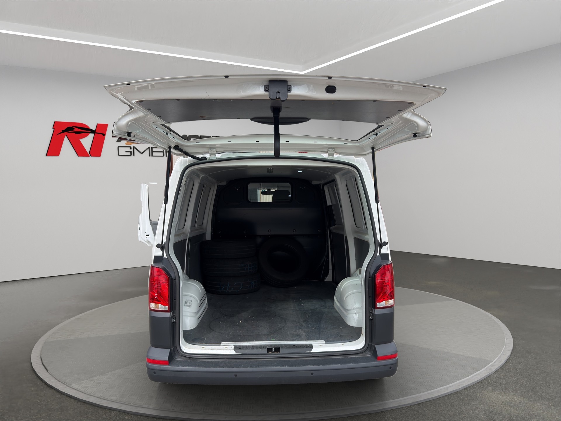 VW T6.1 2.0 TDI-image-13