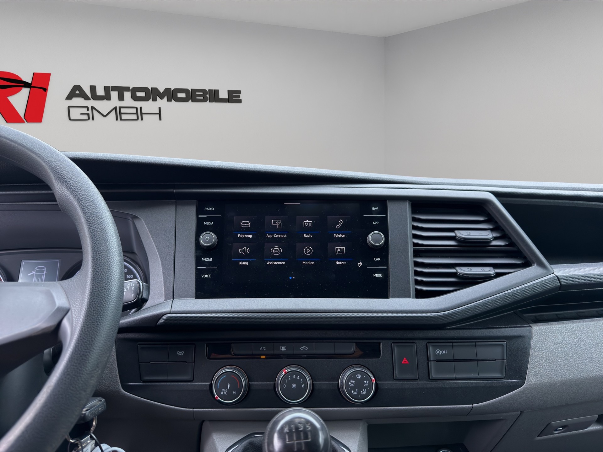 VW T6.1 2.0 TDI-image-11