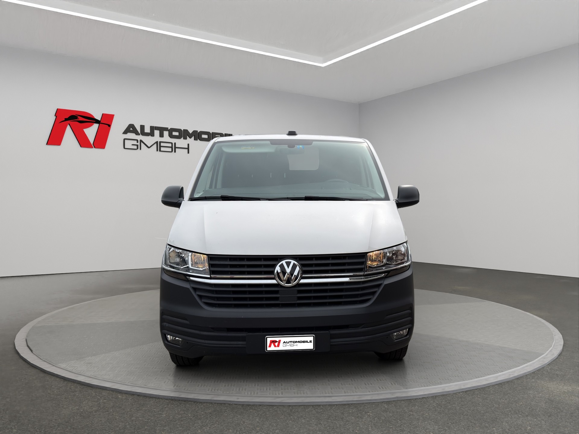 VW T6.1 2.0 TDI-image-1