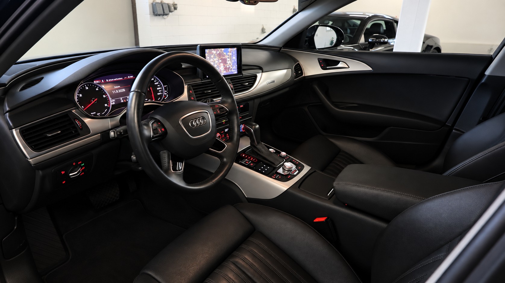 AUDI A6 Avant 3.0 TDI V6 quattro S-tronic-image-2