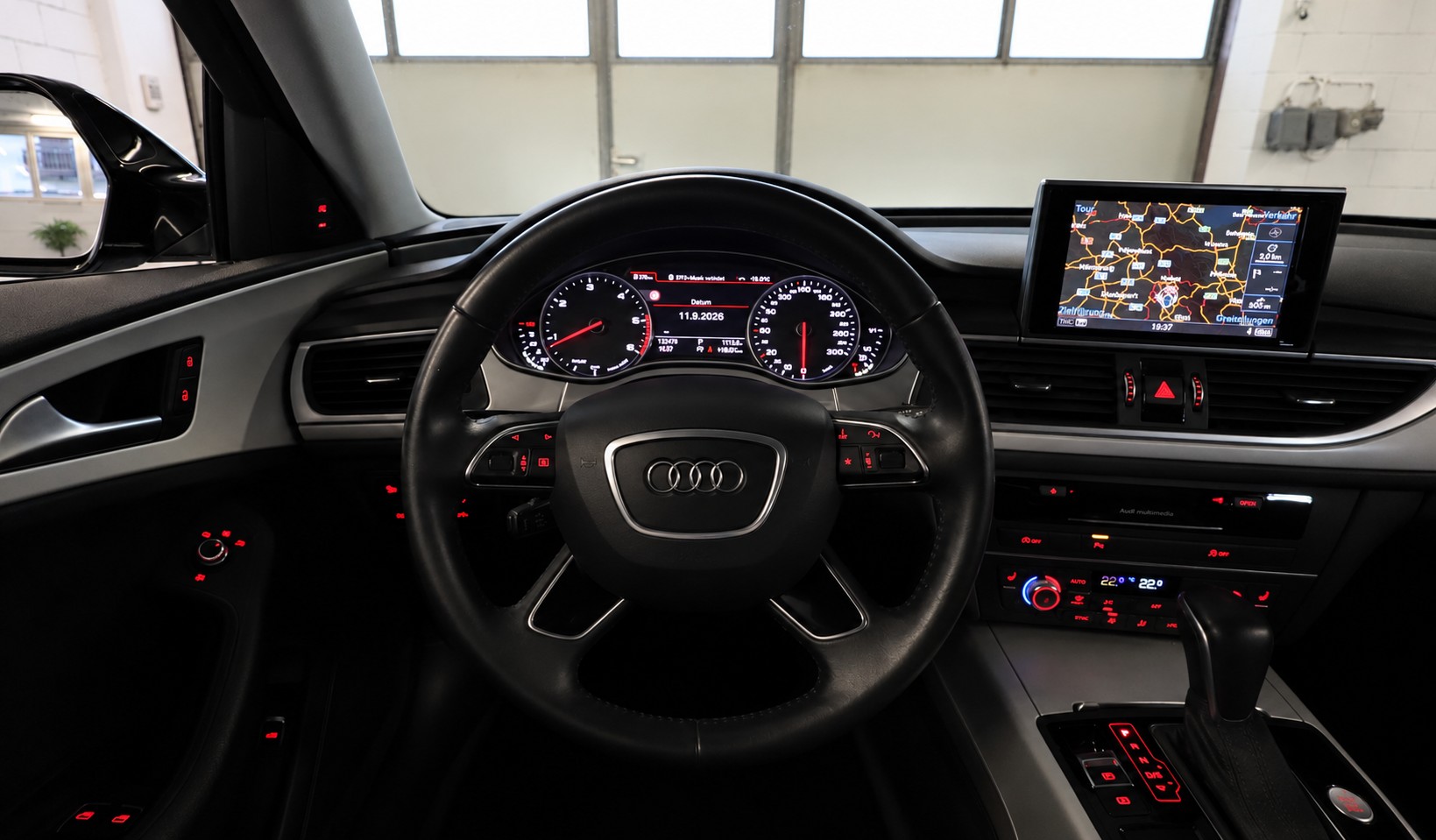 AUDI A6 Avant 3.0 TDI V6 quattro S-tronic-image-4
