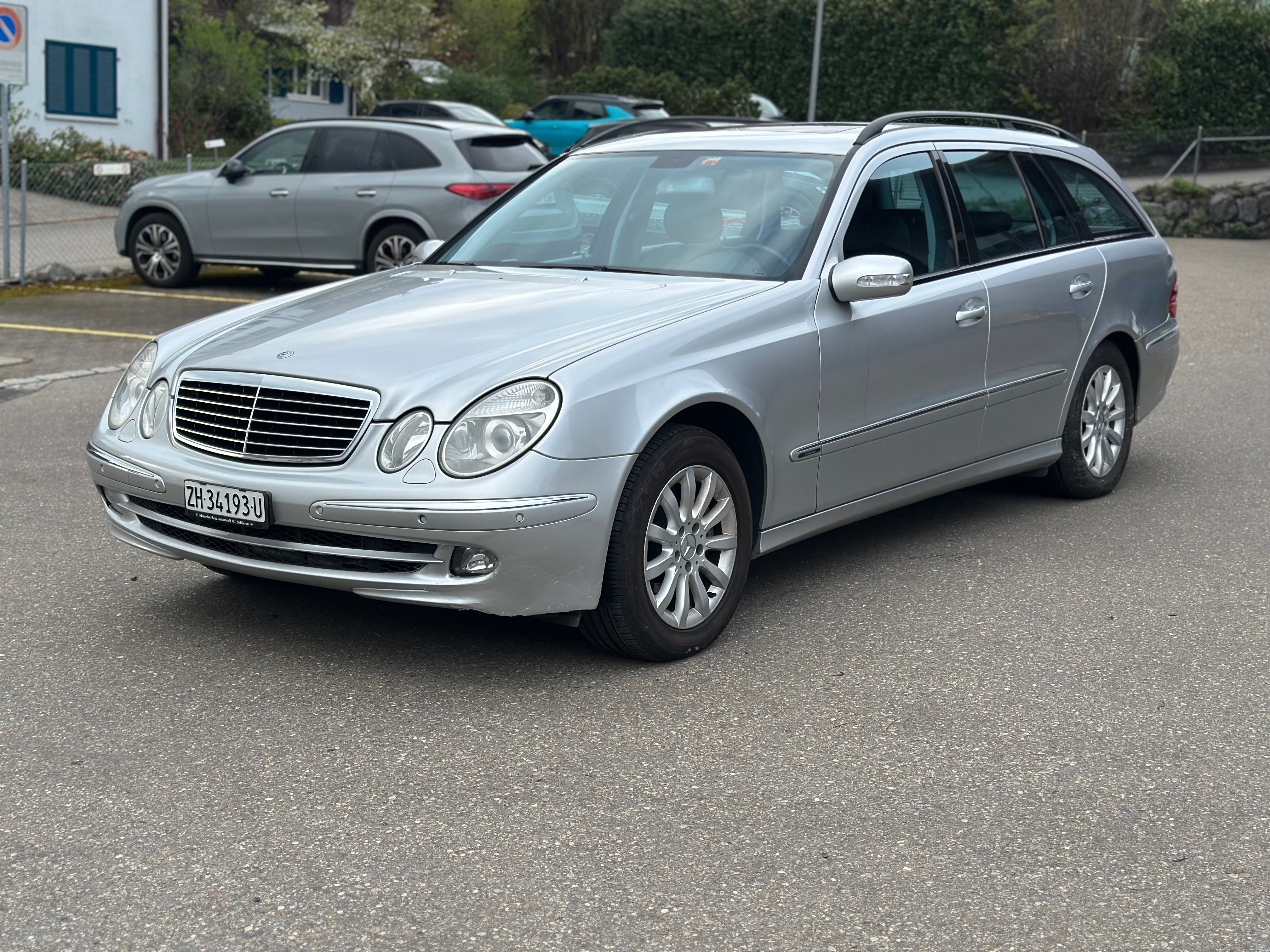 Car photo