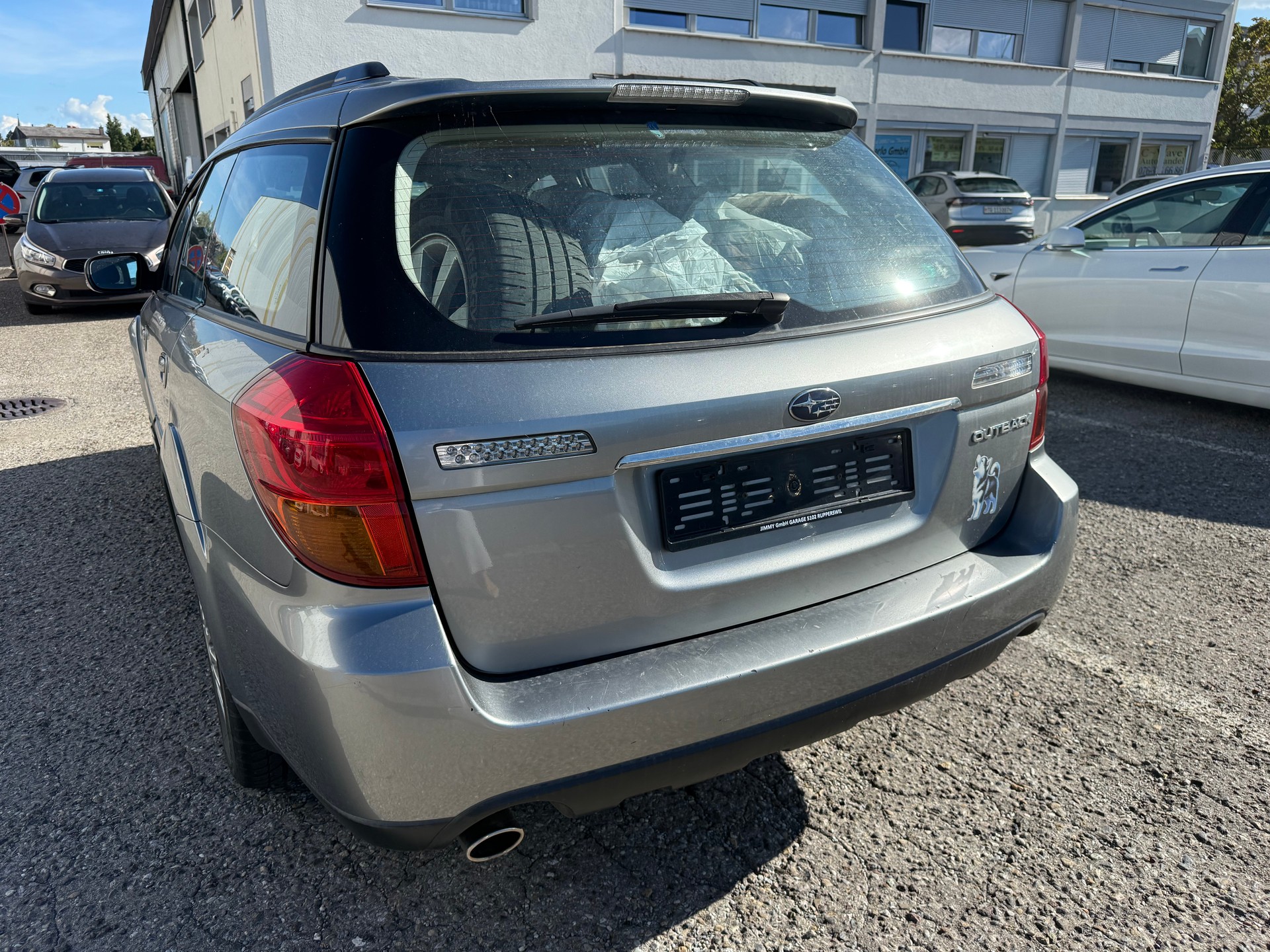 SUBARU Outback 2.5i AWD-image-13