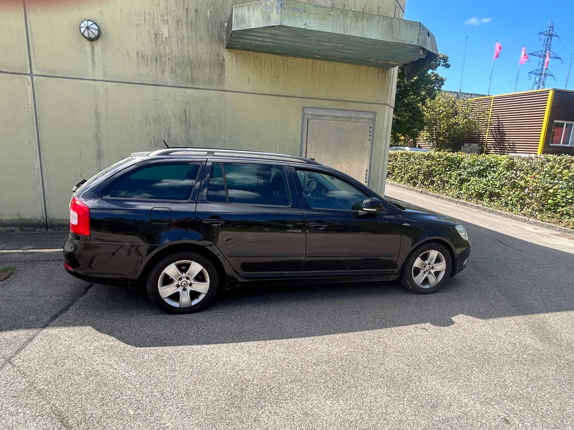 SKODA Octavia Combi 1.8 TSI Arosa 4x4-image-5
