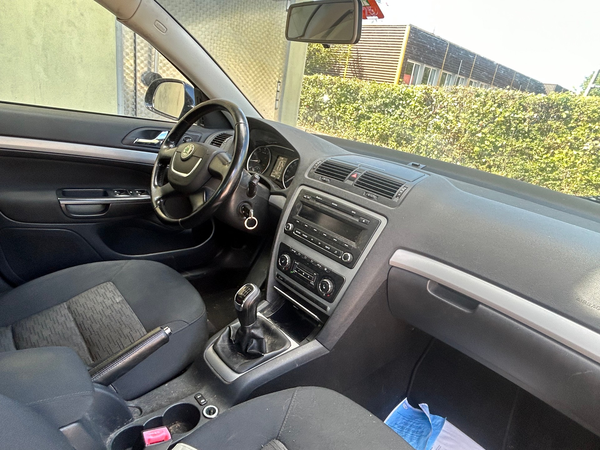 SKODA Octavia Combi 1.8 TSI Arosa 4x4-image-4