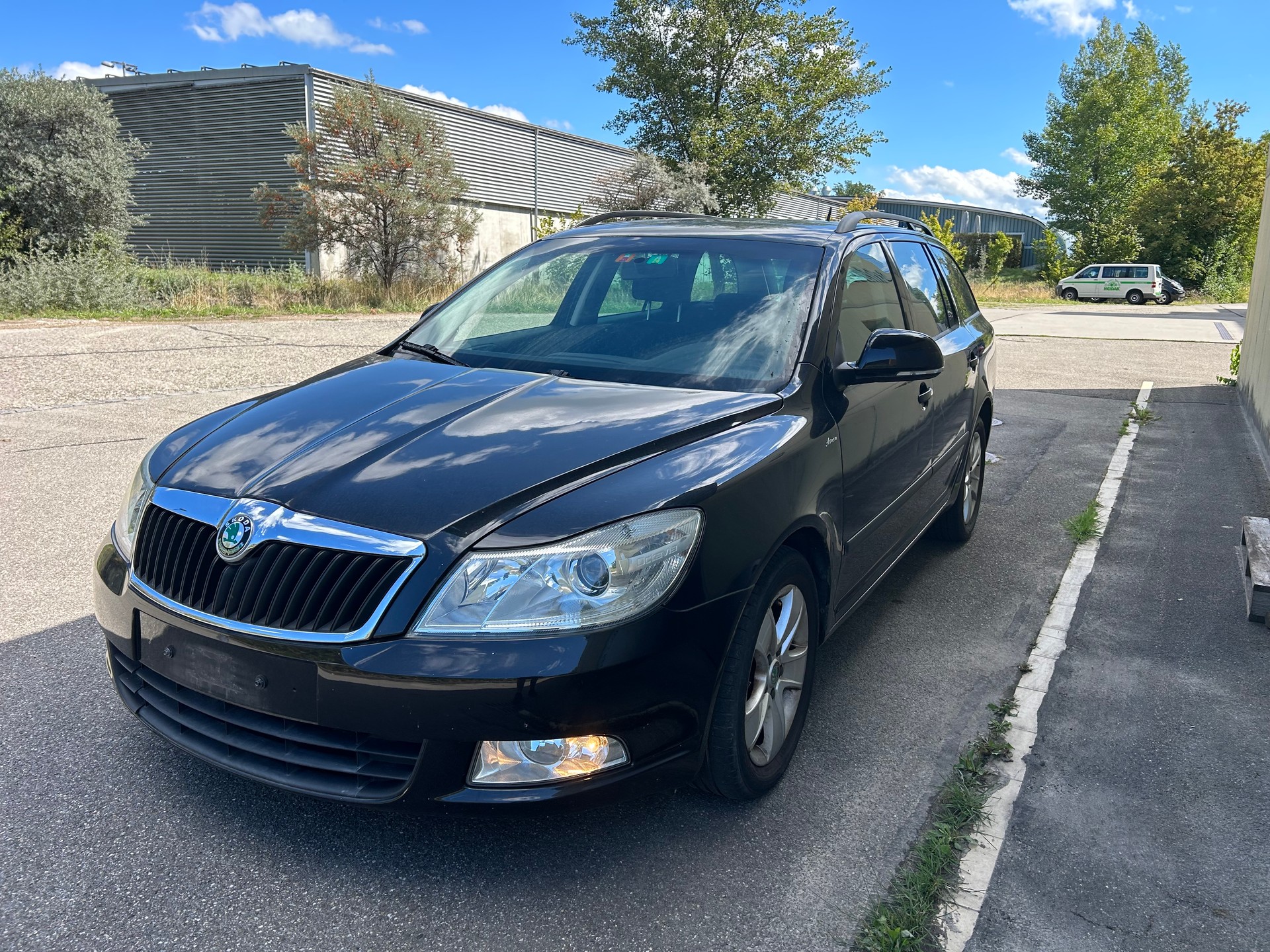 SKODA Octavia Combi 1.8 TSI Arosa 4x4-image-1