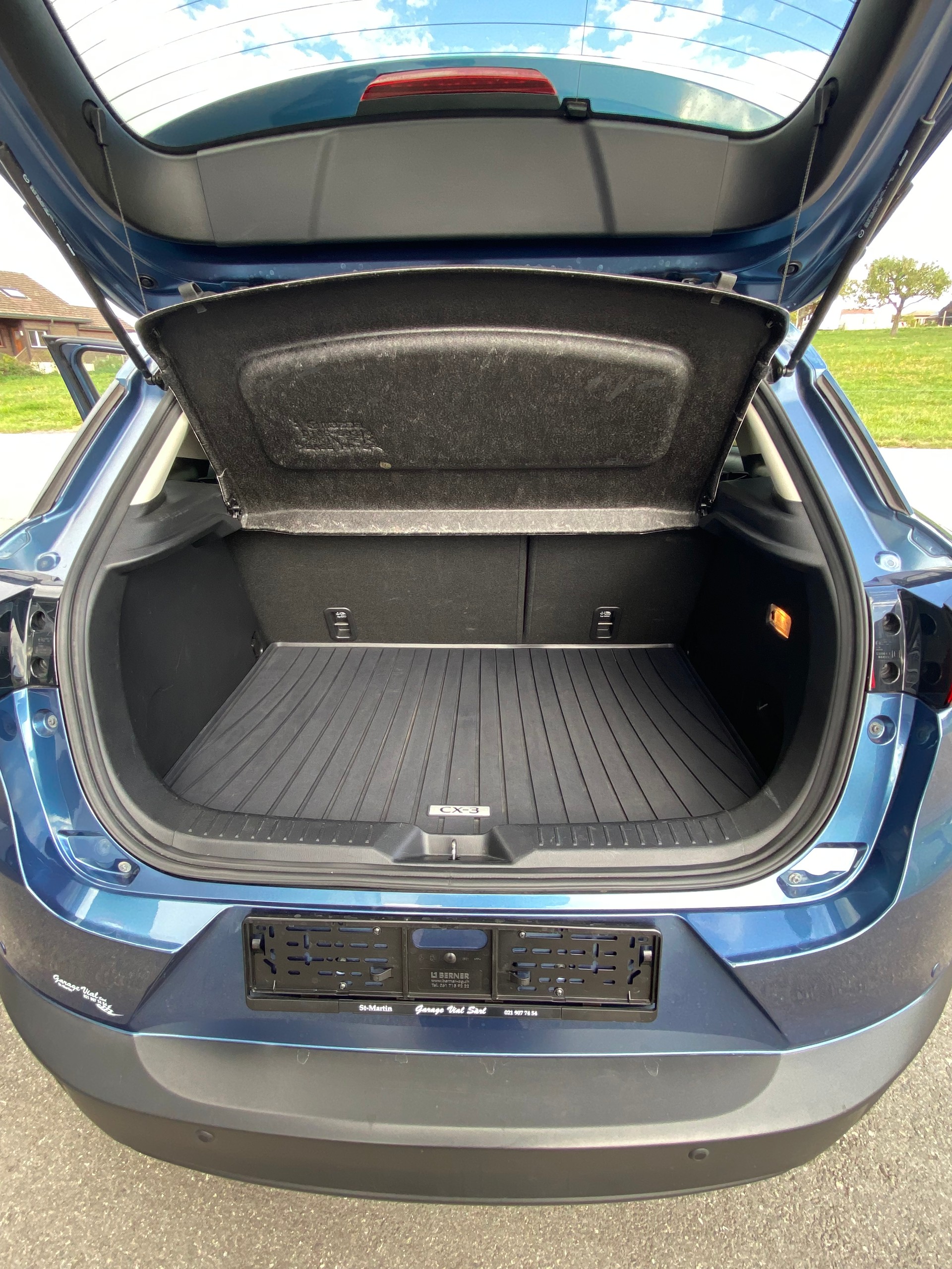 MAZDA CX-3 SKYACTIV-G 121 100TH Anniversary FWD Automat-image-10