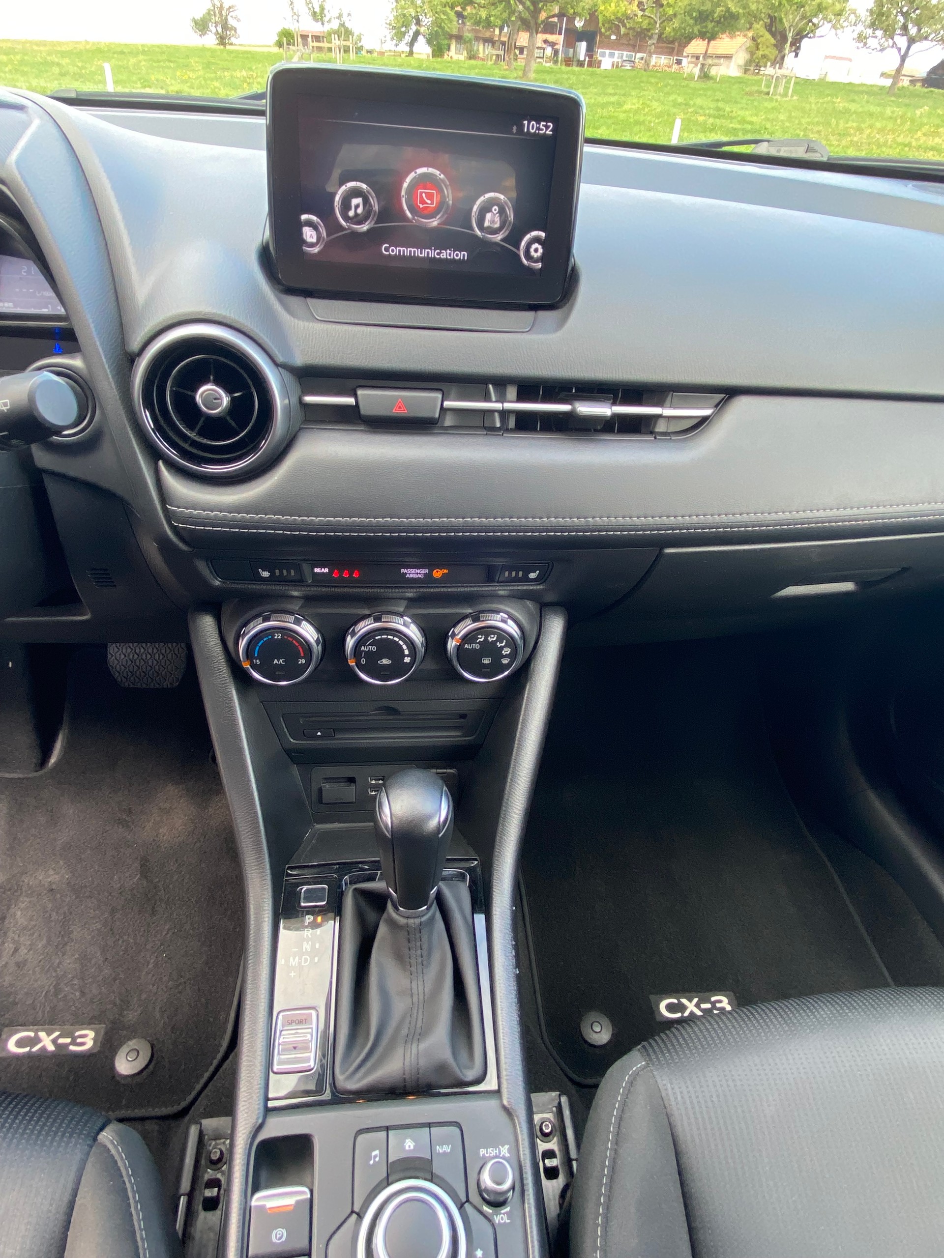 MAZDA CX-3 SKYACTIV-G 121 100TH Anniversary FWD Automat-image-12