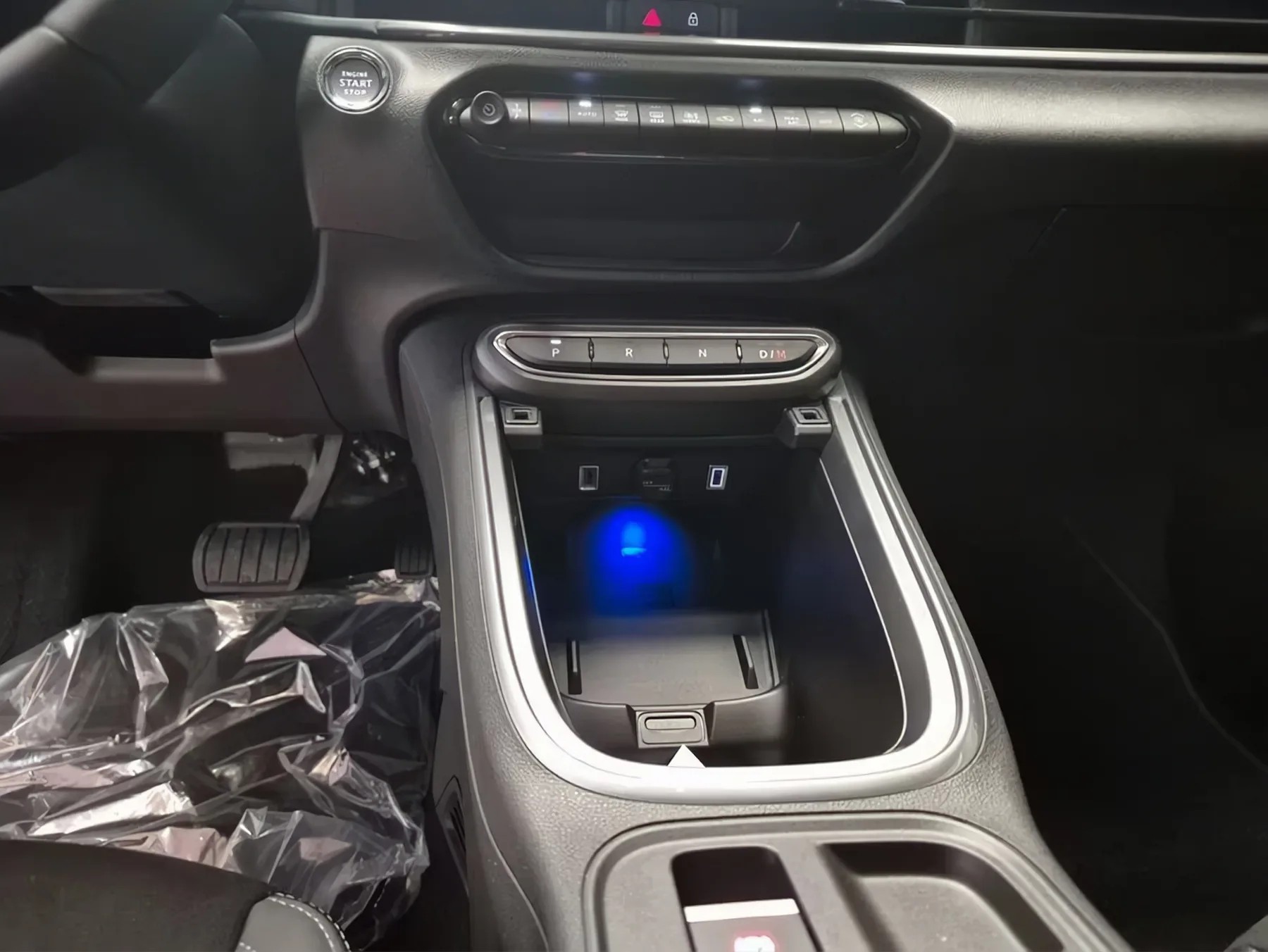 FIAT 600 1.2 Hybrid 145 Sport-image-38