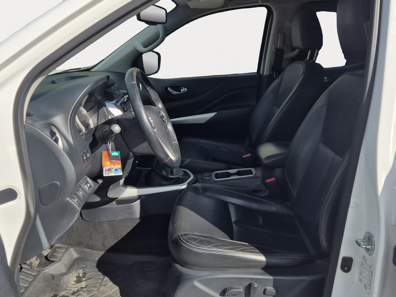 NISSAN Navara Double Cab N-Connecta 2.3 dCi 4WD-image-8