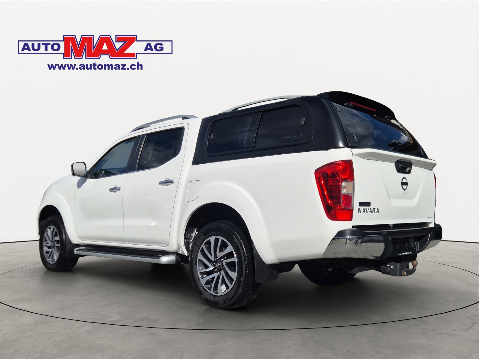 NISSAN Navara Double Cab N-Connecta 2.3 dCi 4WD-image-3