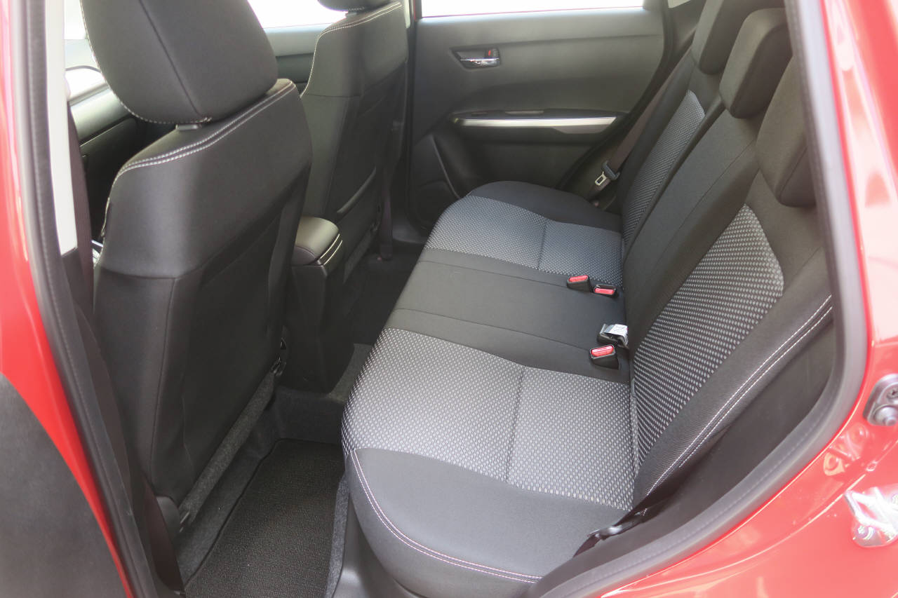 SUZUKI Vitara 1.4 T Piz Sulai Hybrid 4x4-image-13