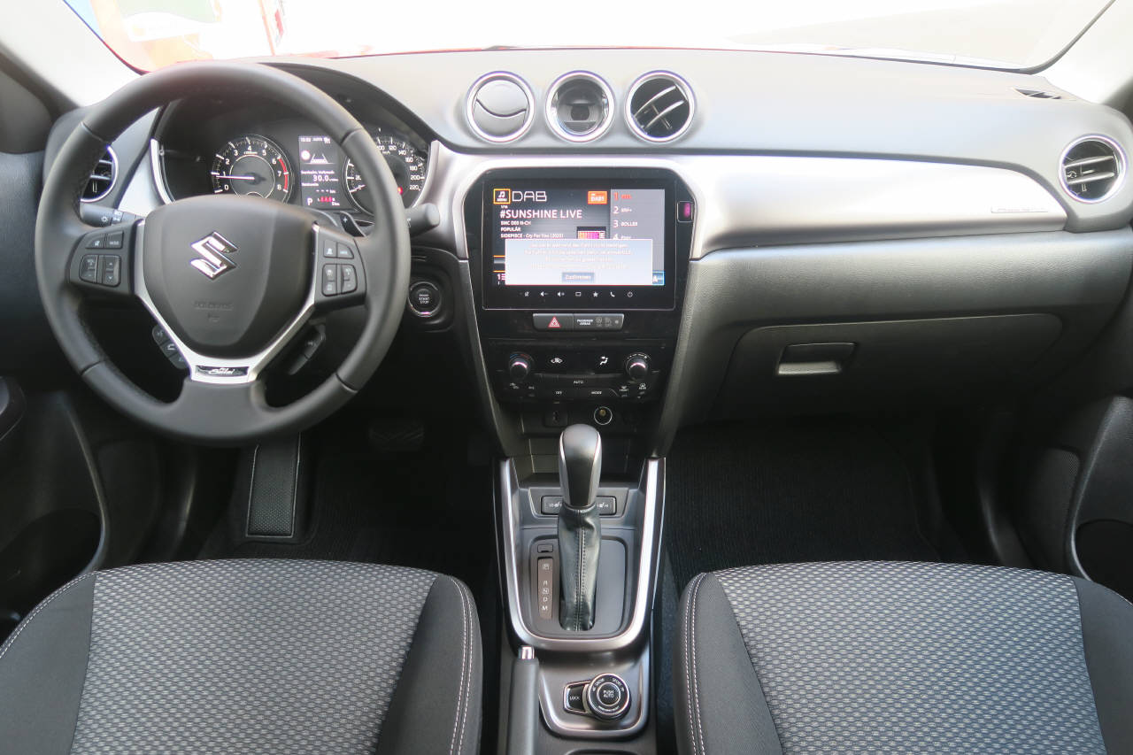 SUZUKI Vitara 1.4 T Piz Sulai Hybrid 4x4-image-4
