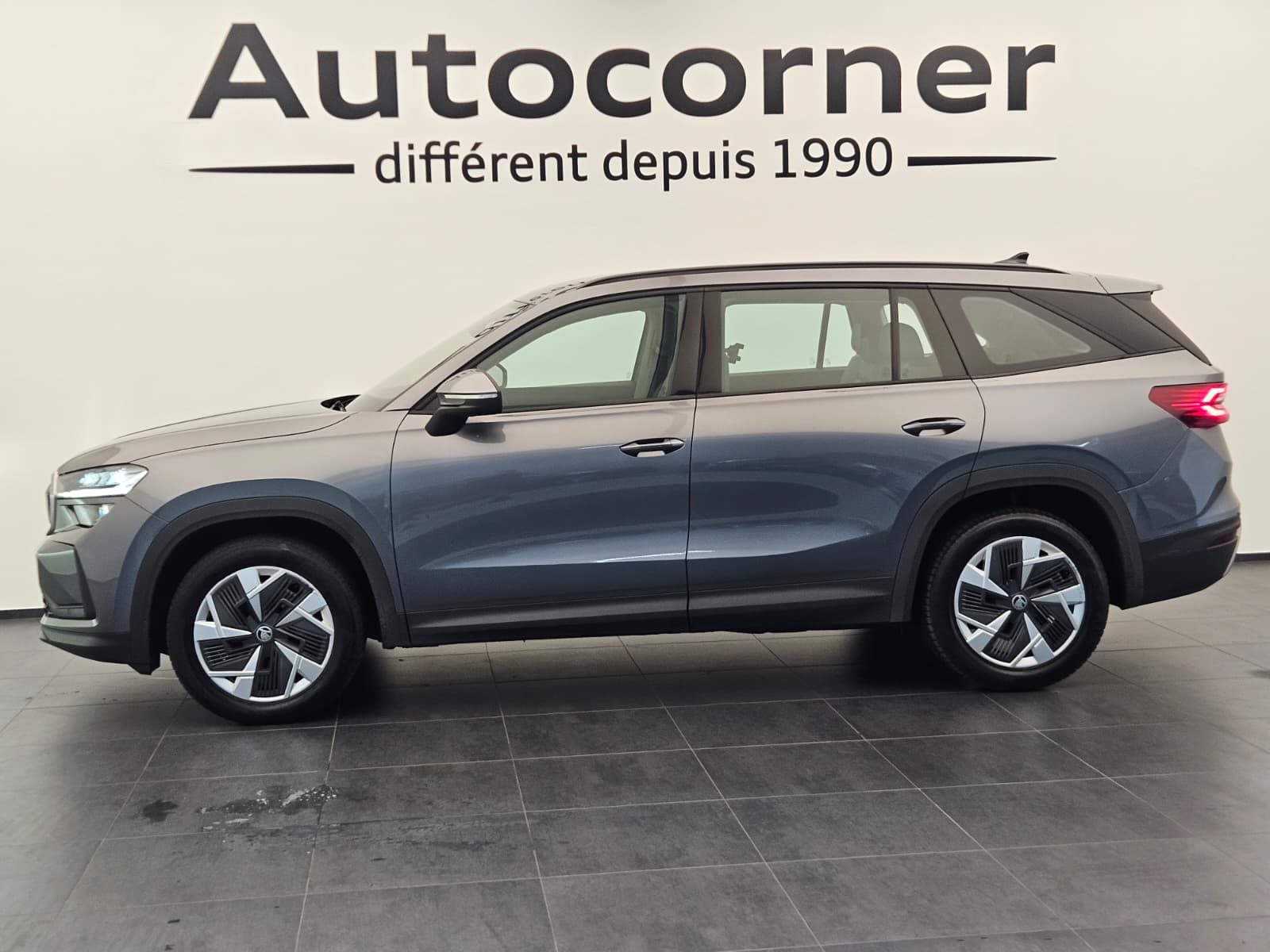 SKODA Kodiaq 2.0 TDI Selection 4x4-showroom-element-1