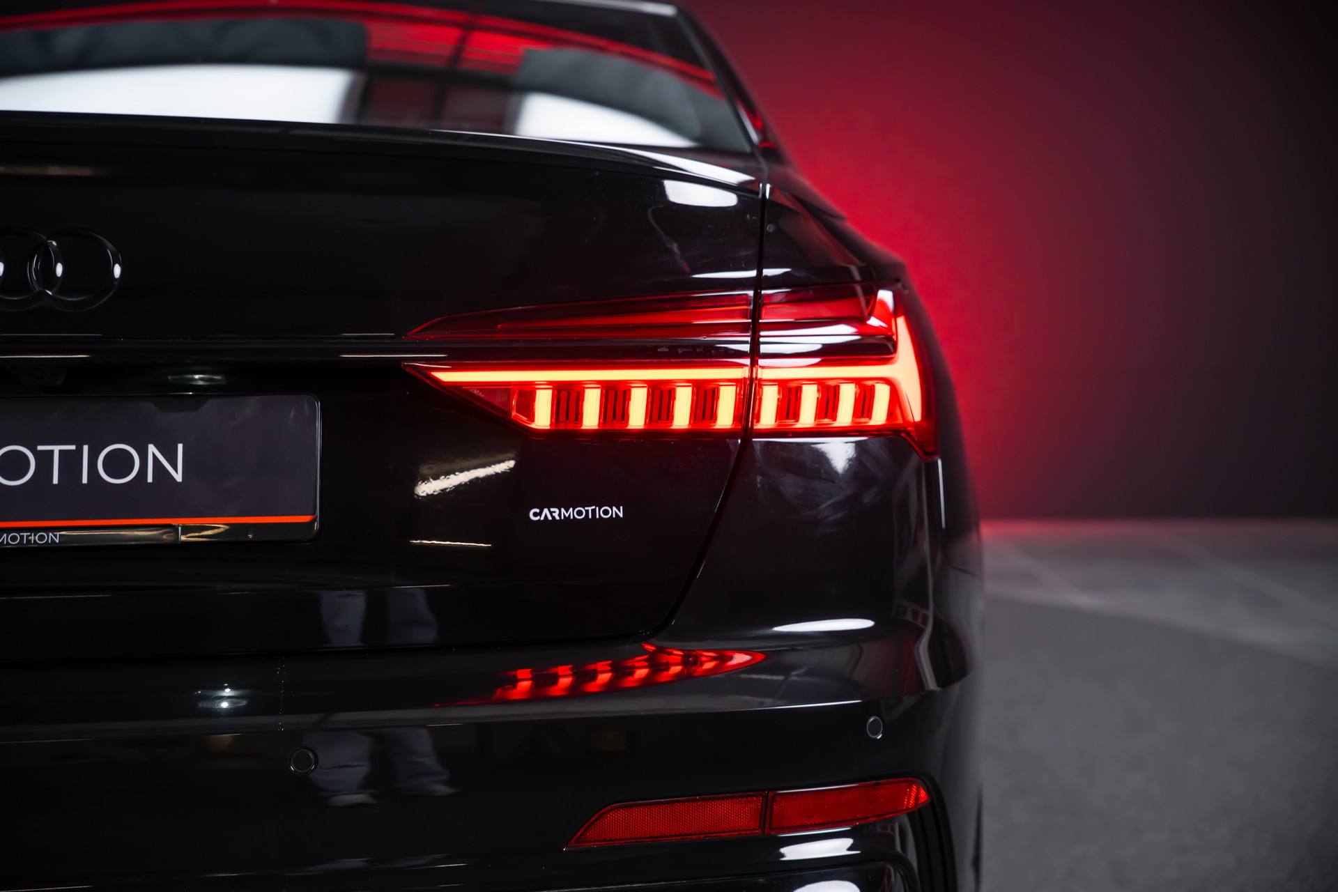 AUDI S6 3.0 V6 TDI quattro T-Tronic / Sportsitze / Rückfahrkamera / el.Heckklappe-image-5
