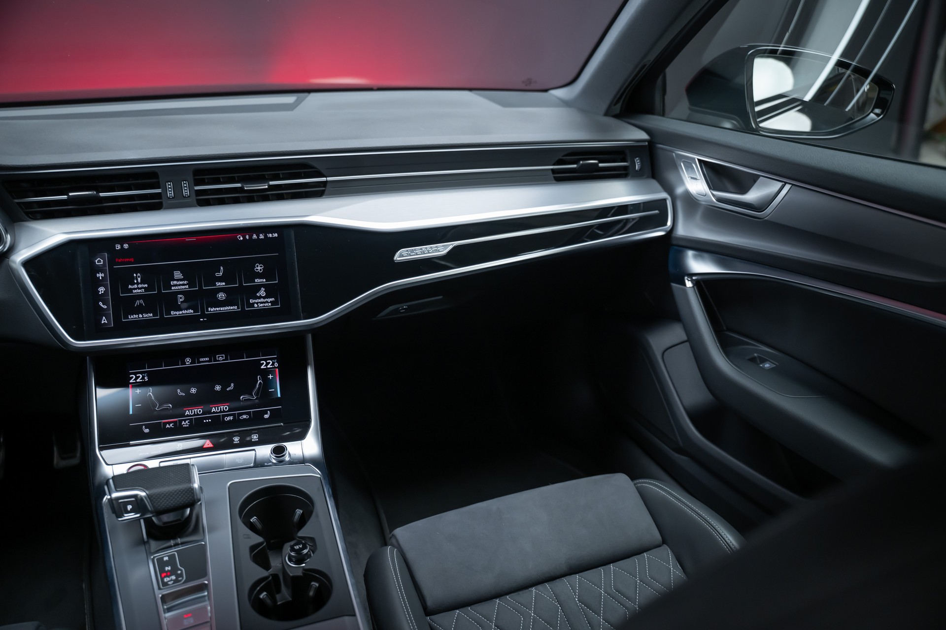 AUDI S6 3.0 V6 TDI quattro T-Tronic / Sportsitze / Rückfahrkamera / el.Heckklappe-image-26