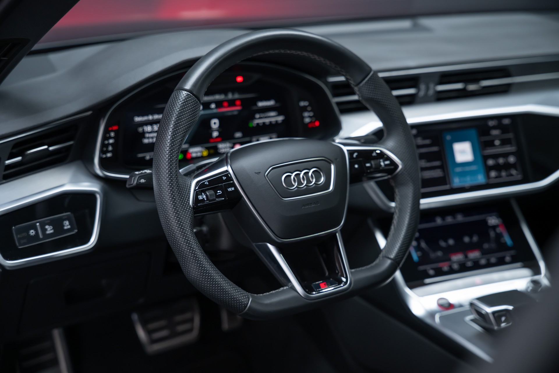AUDI S6 3.0 V6 TDI quattro T-Tronic / Sportsitze / Rückfahrkamera / el.Heckklappe-image-13