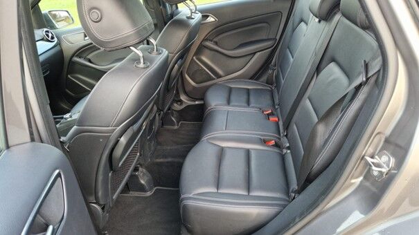 MERCEDES-BENZ B 200 d Night Star-image-5