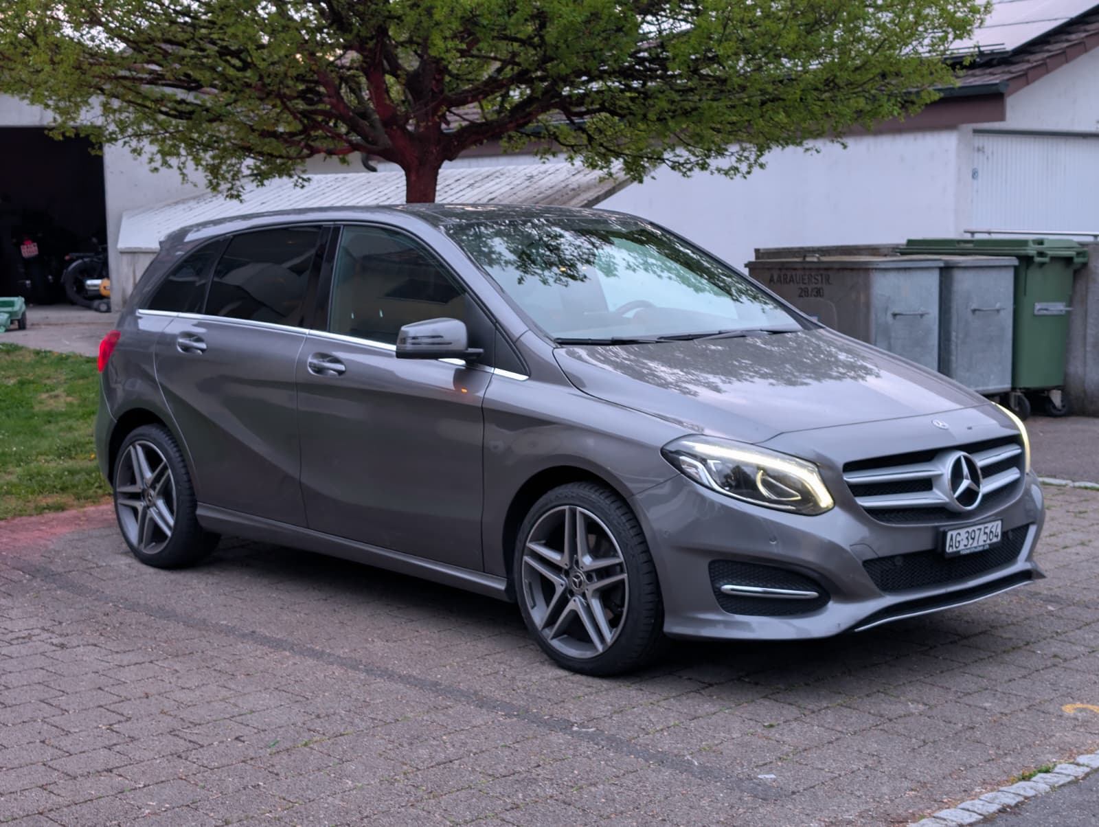 MERCEDES-BENZ B 200 d Night Star-image-0