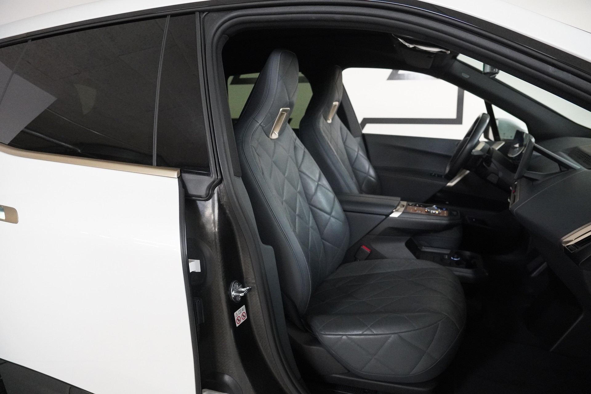 BMW iX xDrive50-image-15