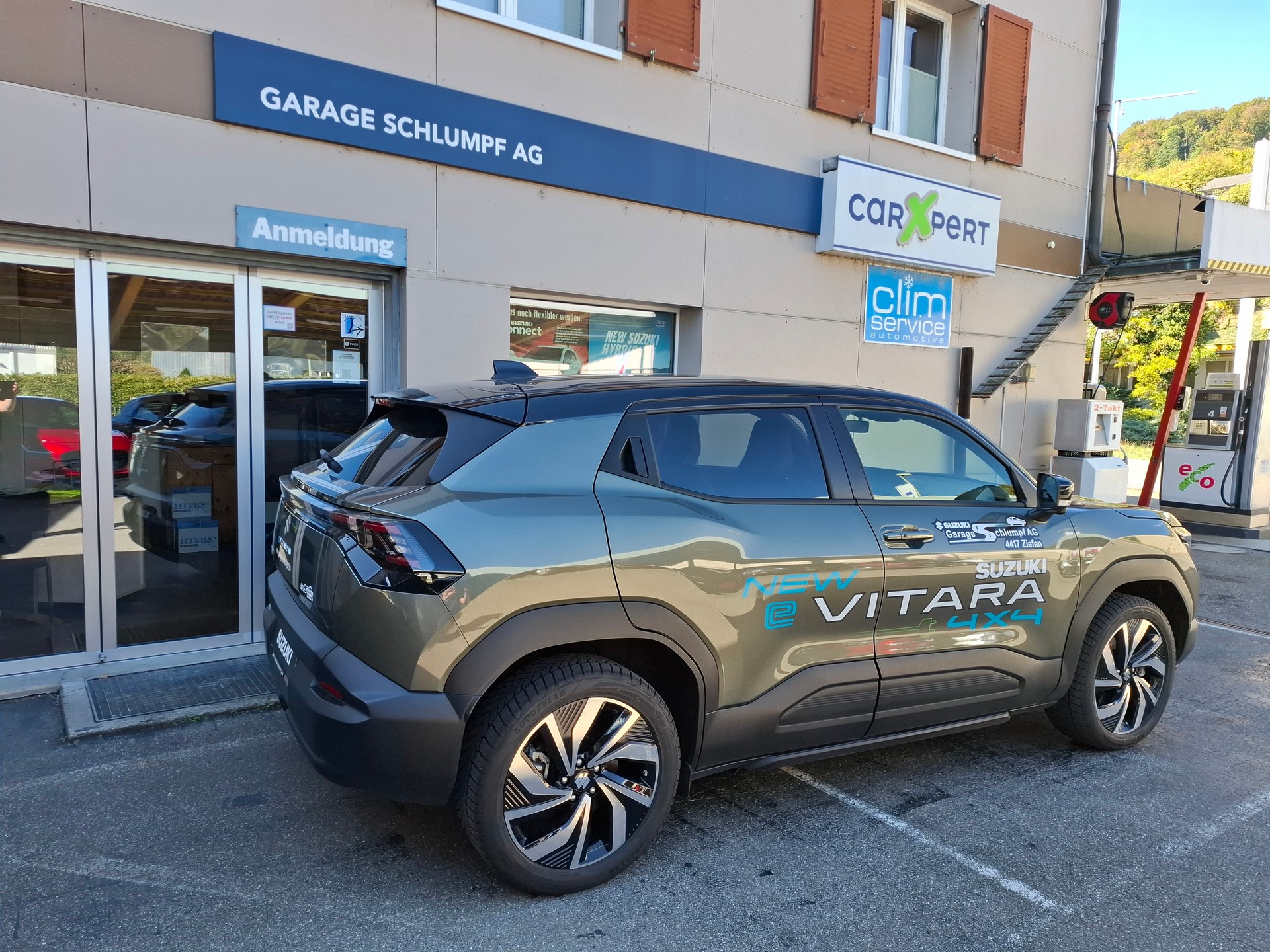 SUZUKI Compact Top 4x4-image-2