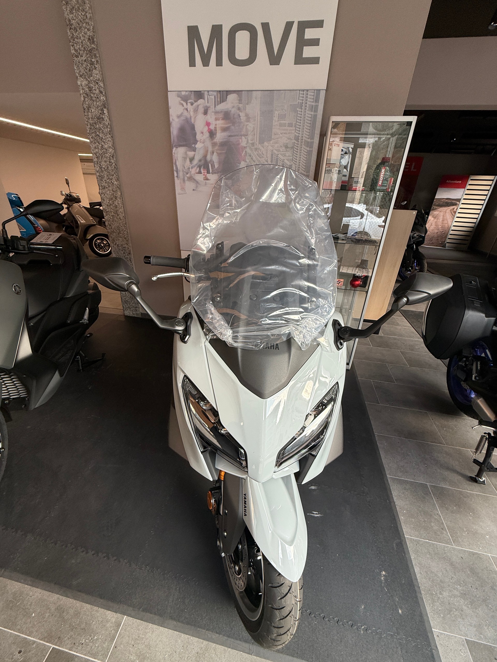 YAMAHA Teck Max