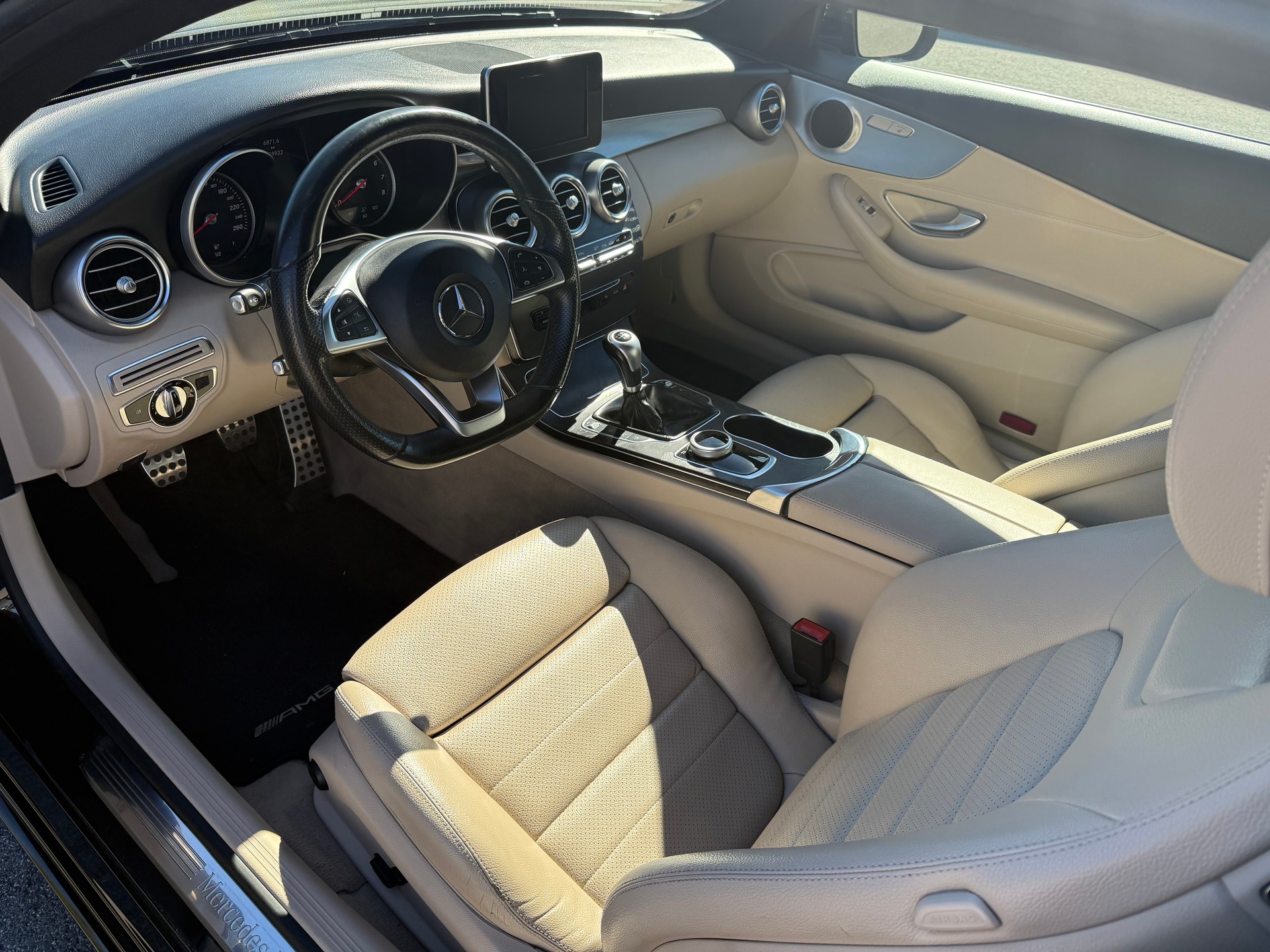 MERCEDES-BENZ C 180 AMG Line Coupé-image-8