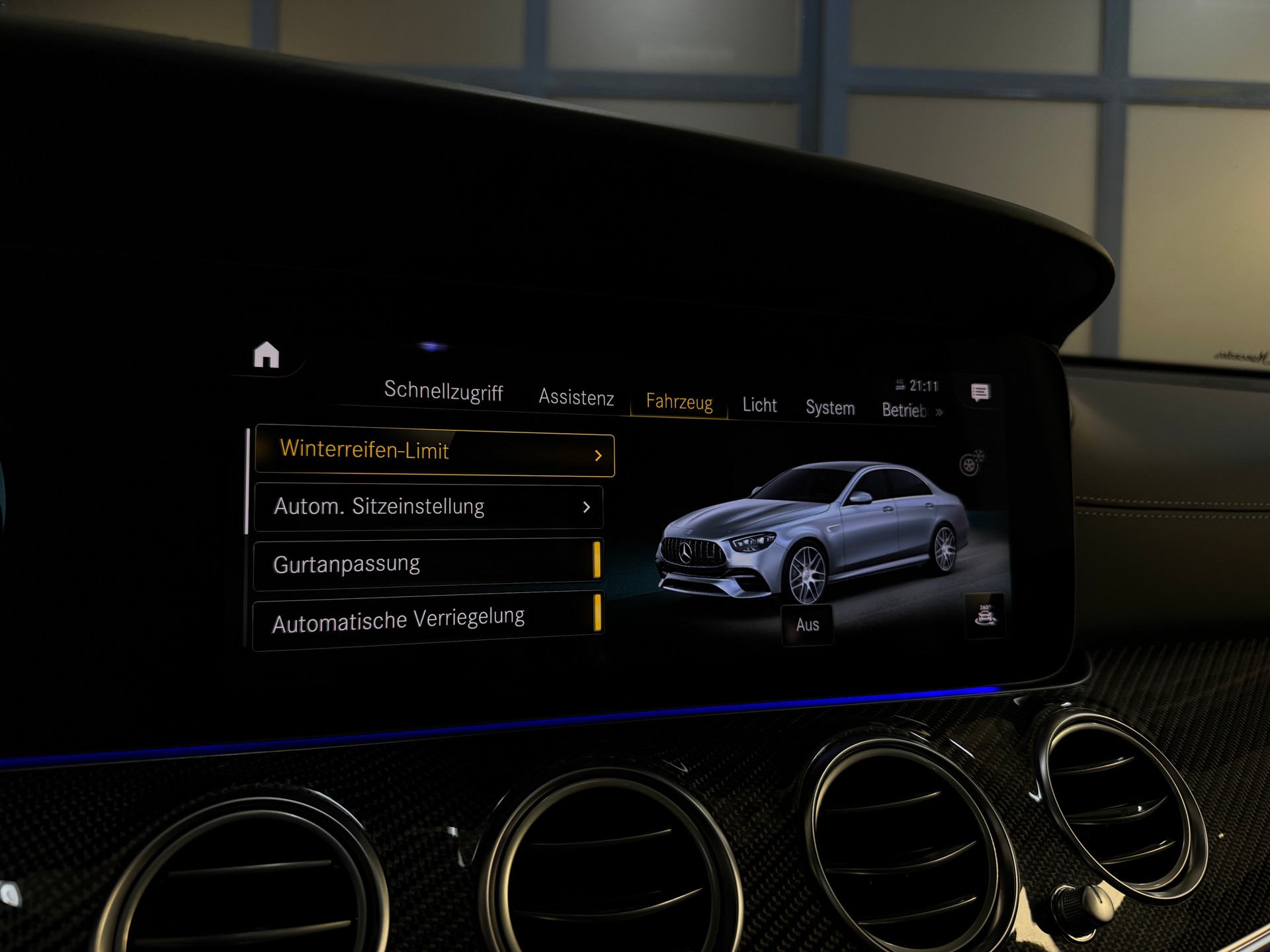 MERCEDES-BENZ AMG E 63 S 4Matic+ Speedshift 9G-TCT-image-25