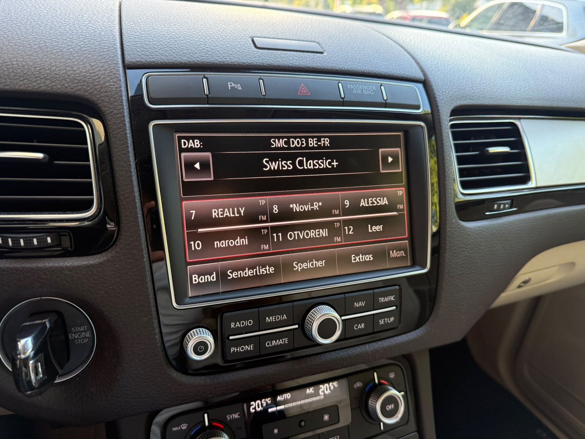 VW Touareg 3.0 TDI BlueMotion Technology Tiptronic-image-7