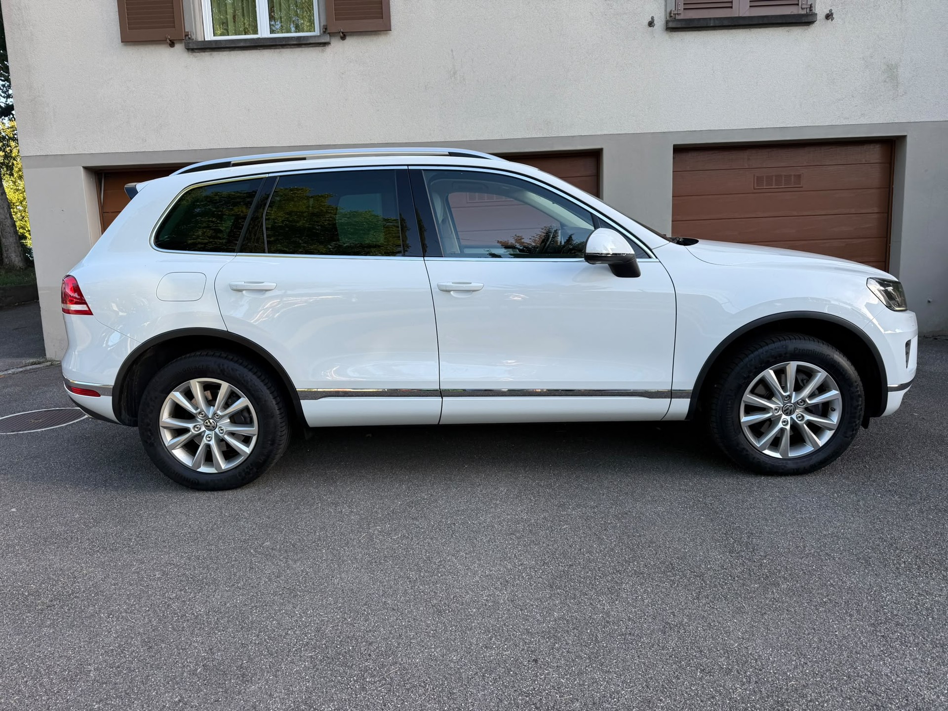 VW Touareg 3.0 TDI BlueMotion Technology Tiptronic-image-1