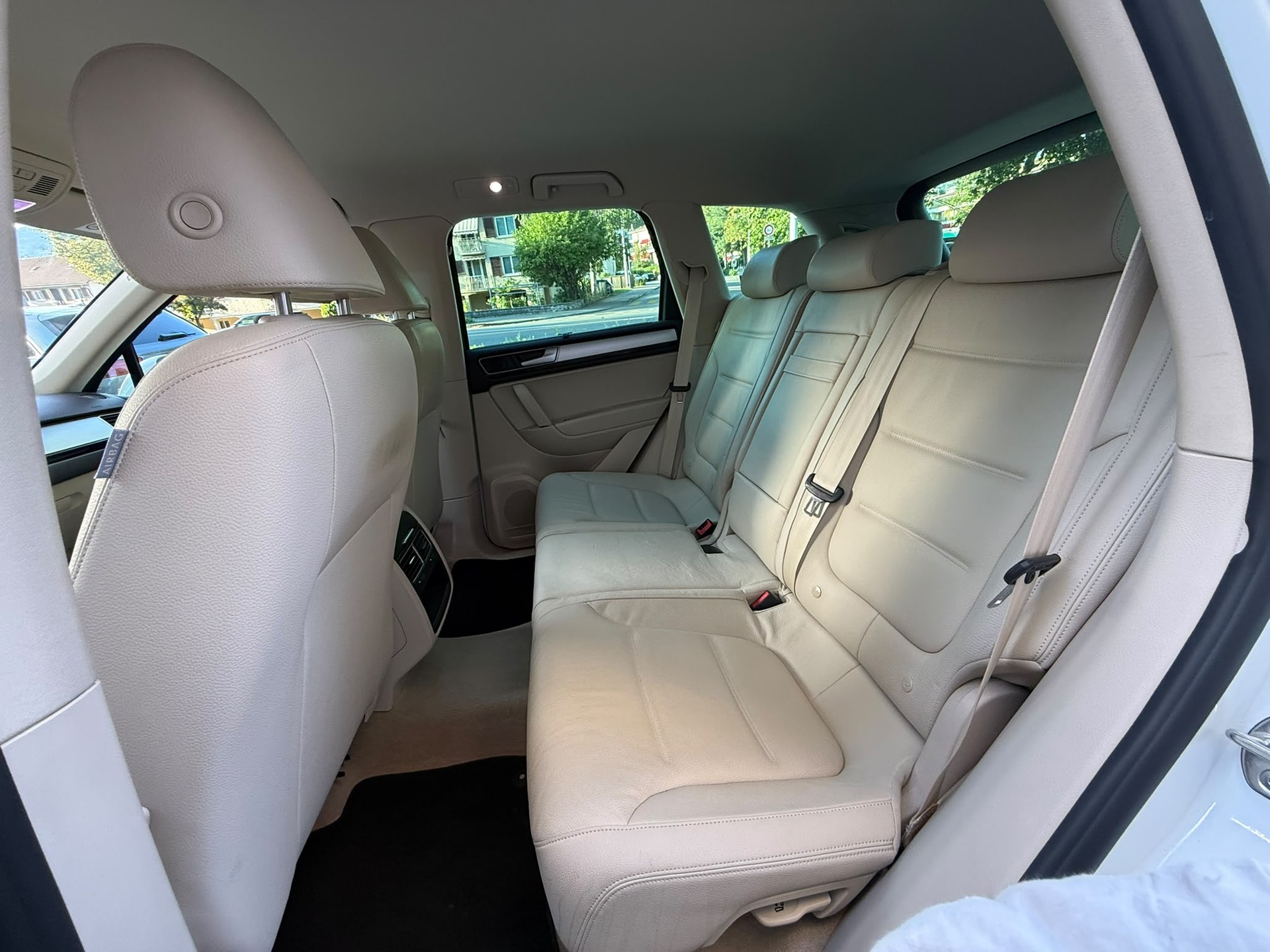 VW Touareg 3.0 TDI BlueMotion Technology Tiptronic-image-12